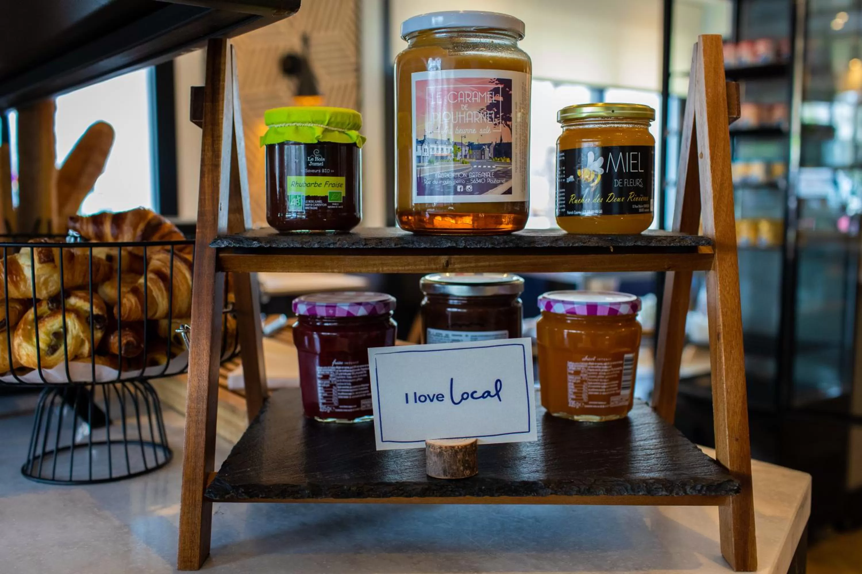 Breakfast in Mercure Lorient Centre