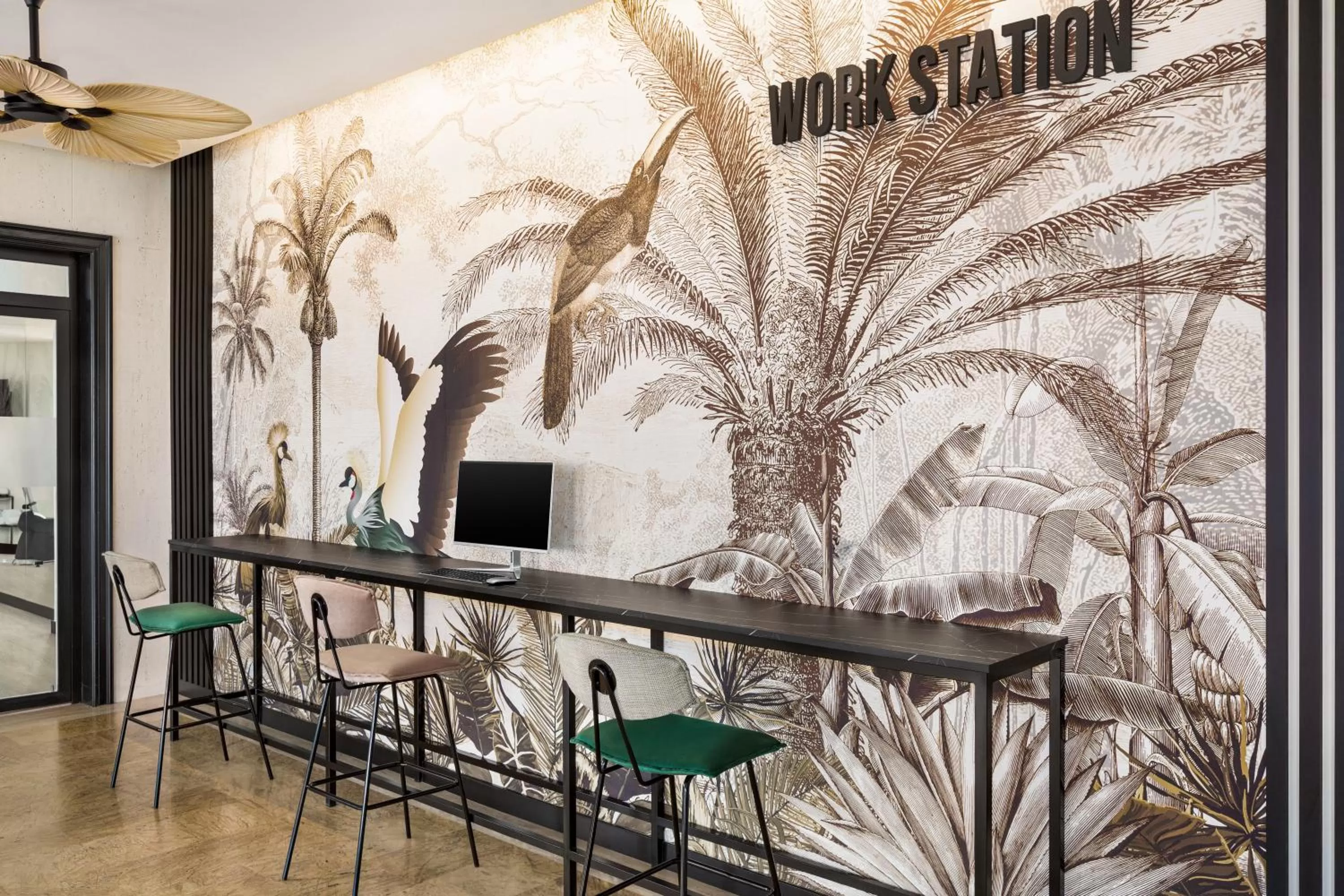 Seating area in Ramada Resort by Wyndham Puerto de Mazarron