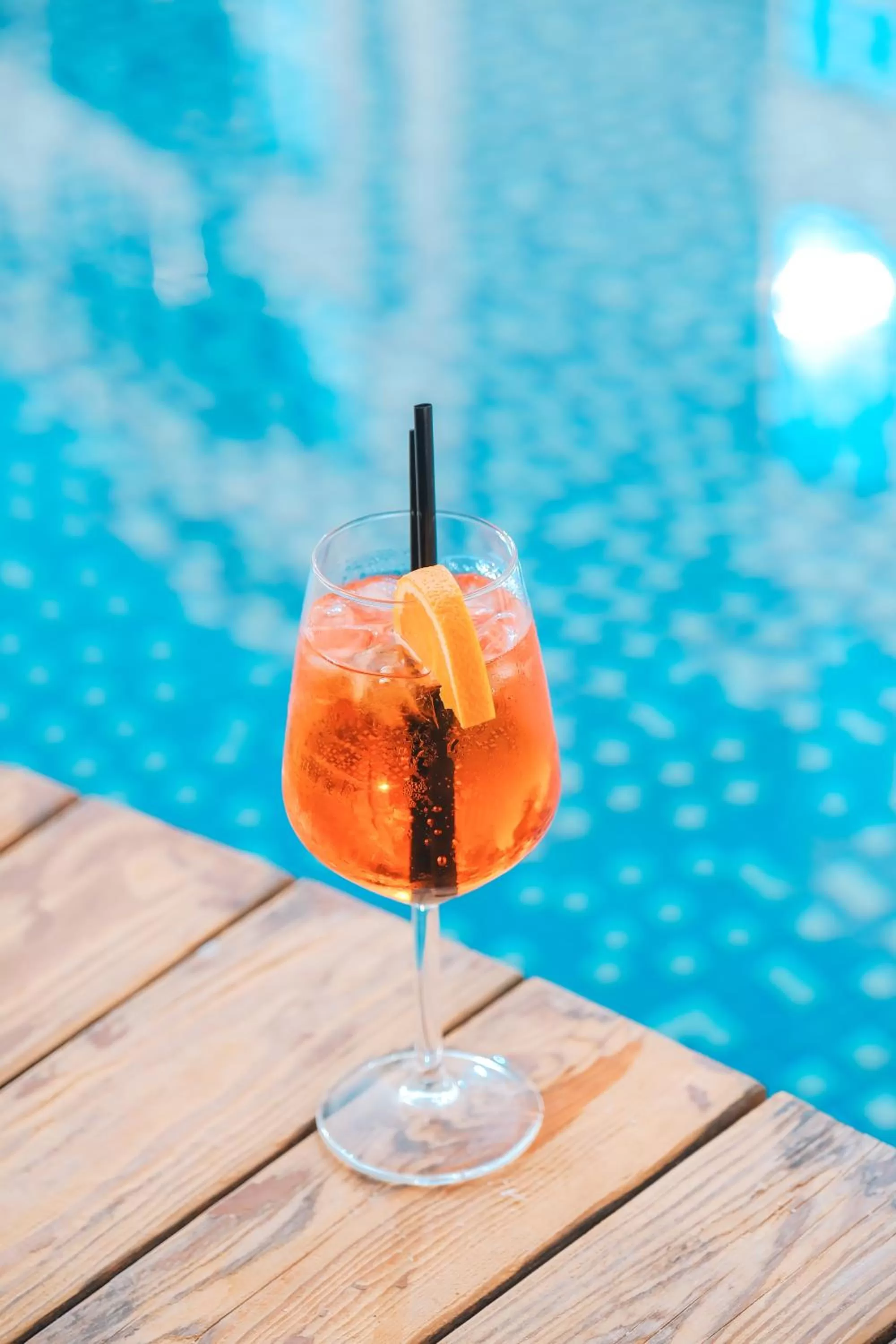 Swimming pool, Drinks in Ledina Hotel