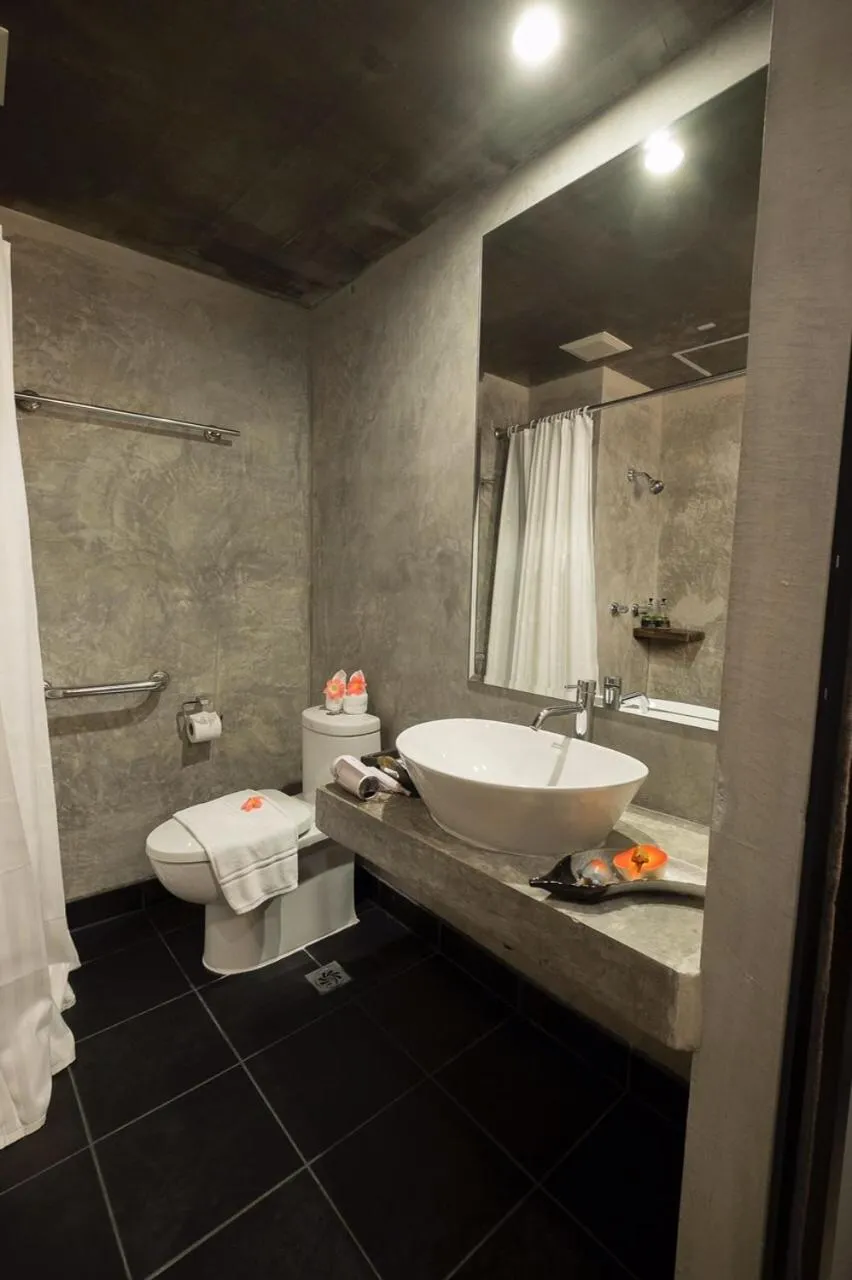 Bathroom in Thapae Loft