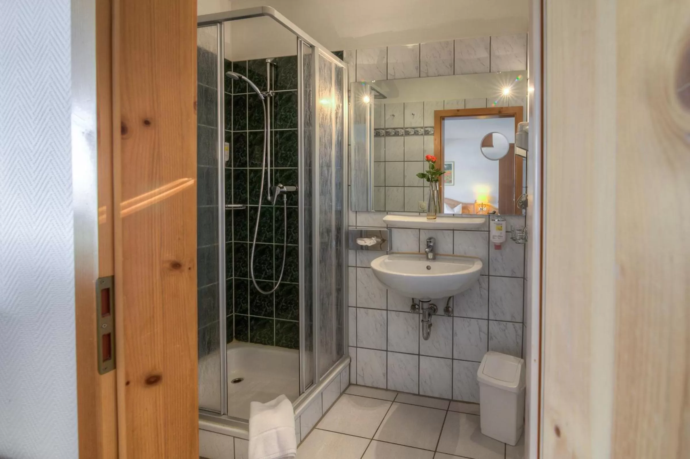 Photo of the whole room in Schloss Herrenstein