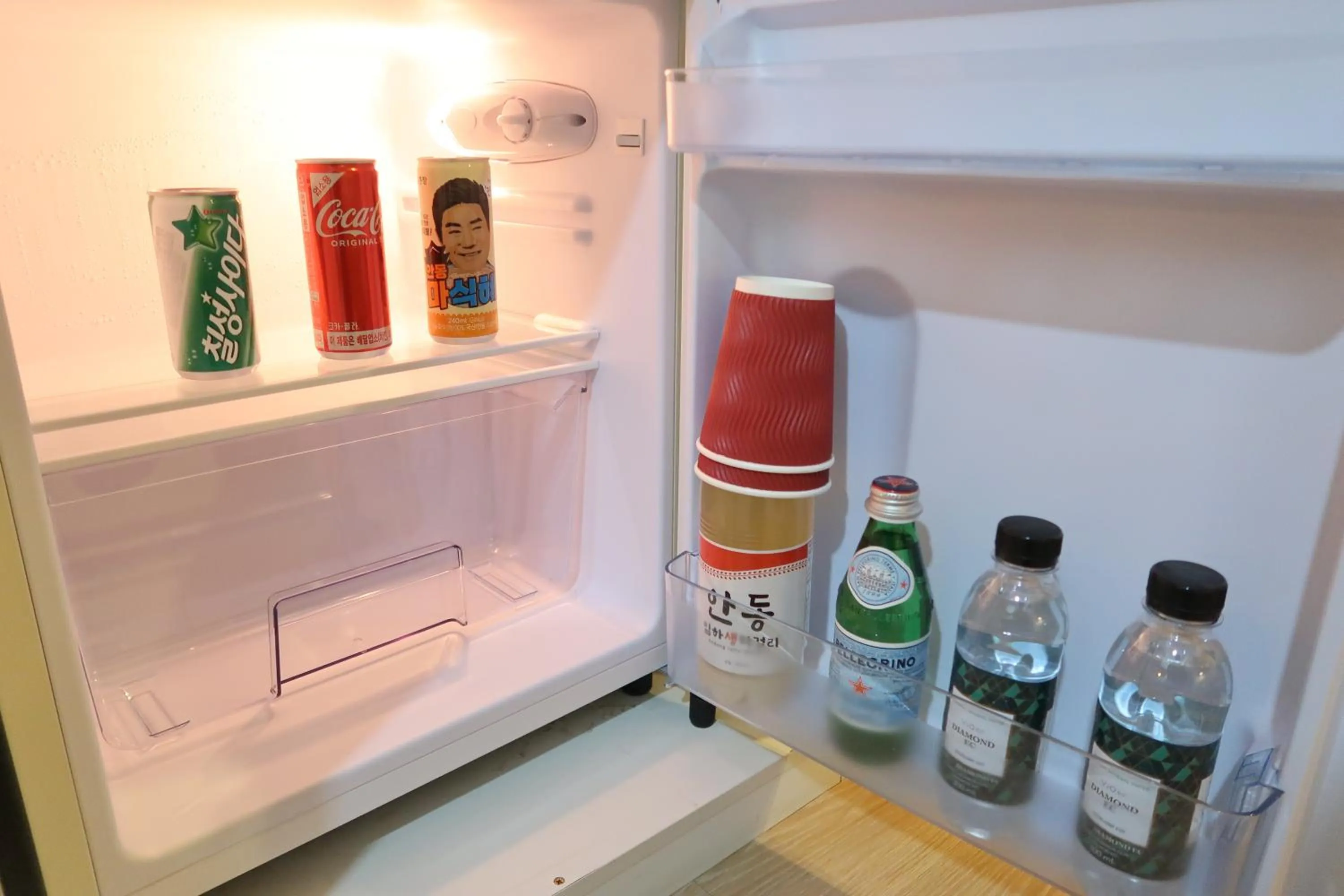 Kitchen or kitchenette in Andong Poong-gyung HOSTEL n LIBRARY