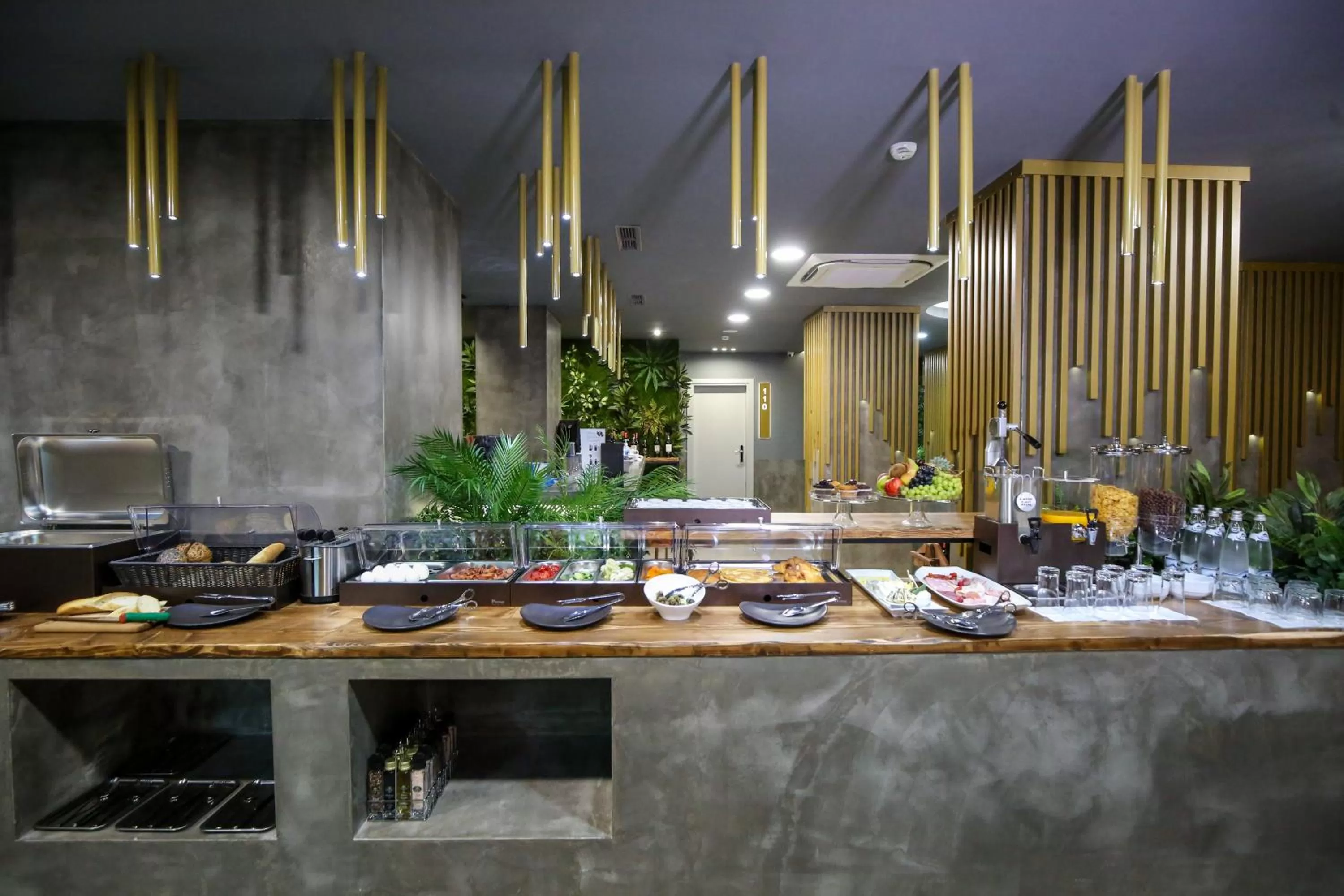 Breakfast in AP Hotel Boutique