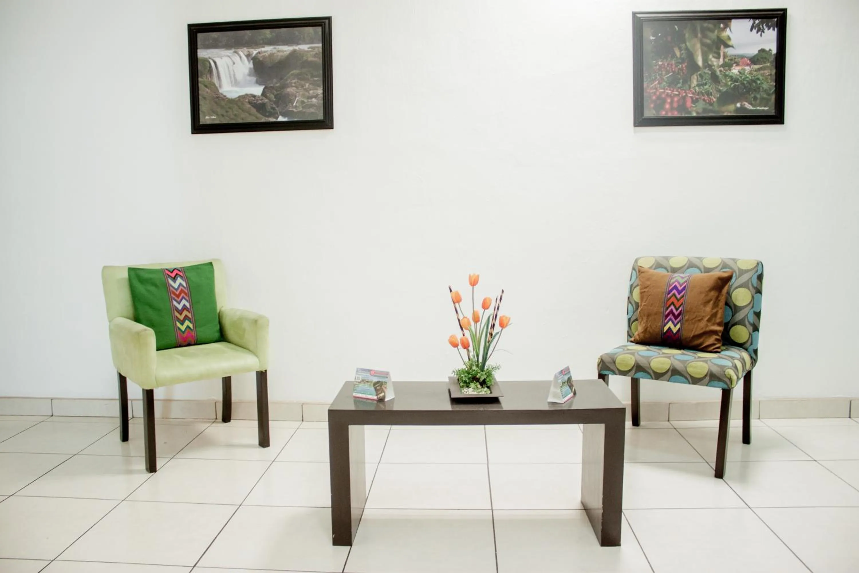 Living room in Chiapas Hotel Express, Tuxtla Gutierrez