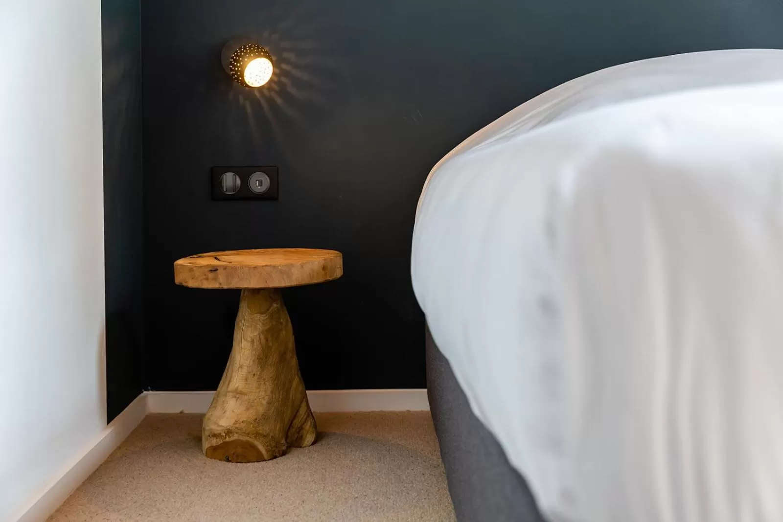 Bed in HARAS DE BARRY