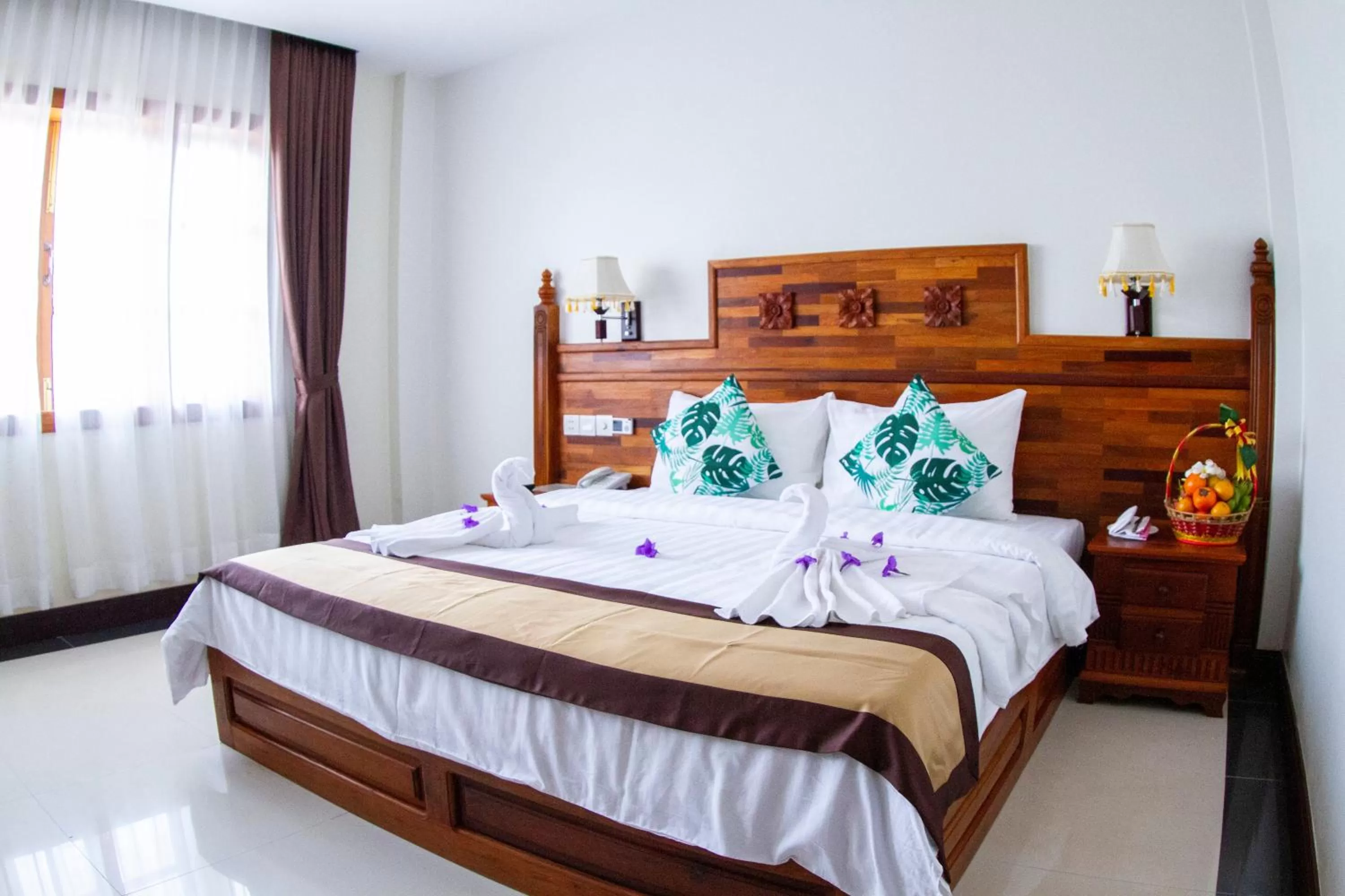 Bedroom, Bed in Kampong Thom Palace Hotel