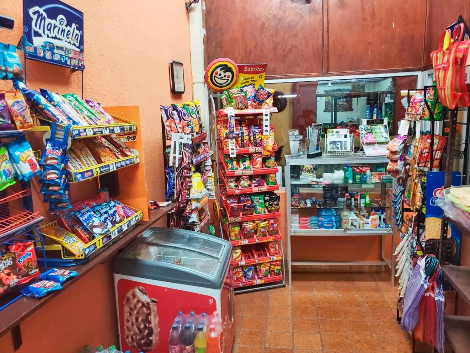 On-site shops in Hotel Riviera