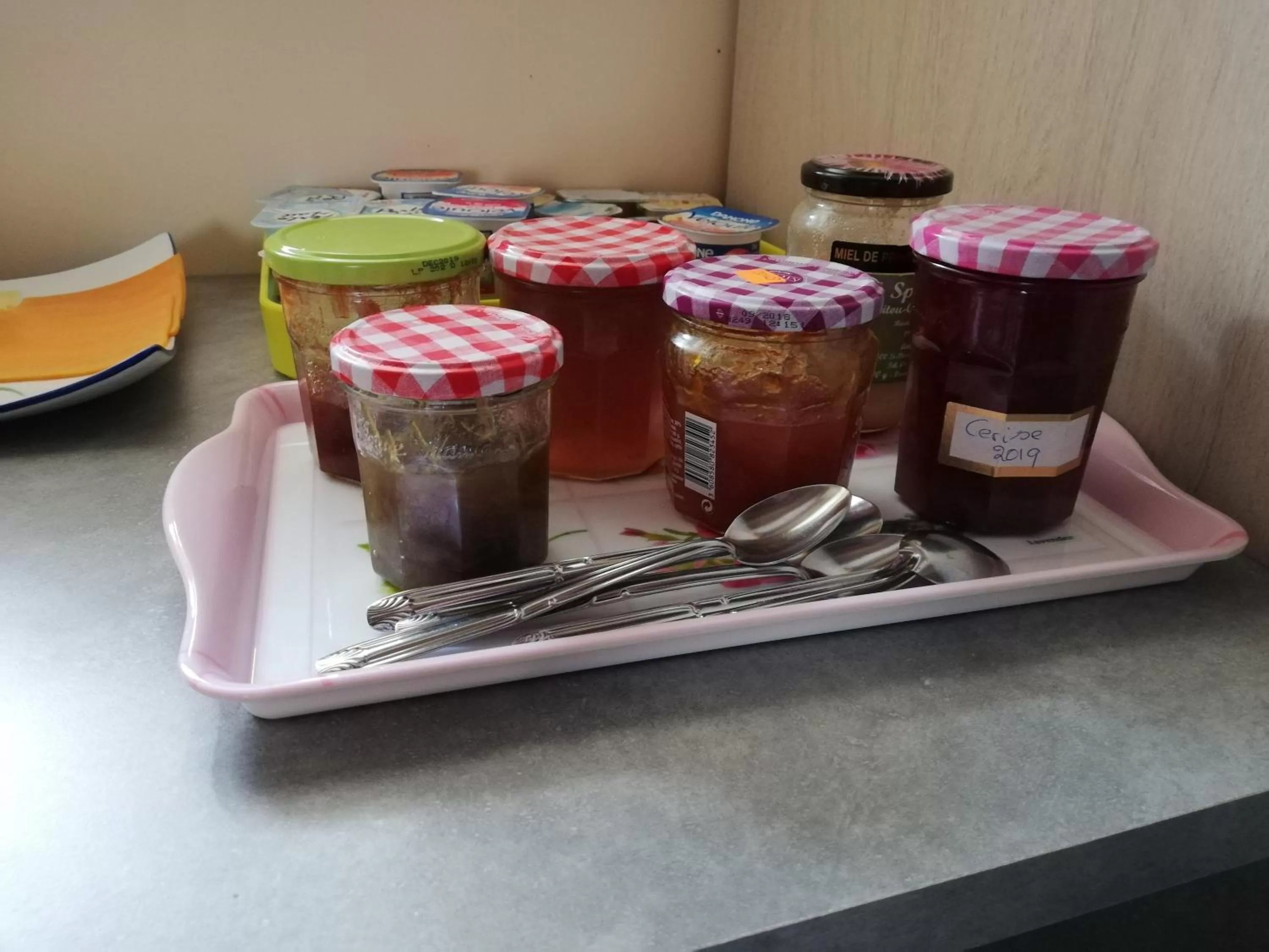 Food in La Parisiere