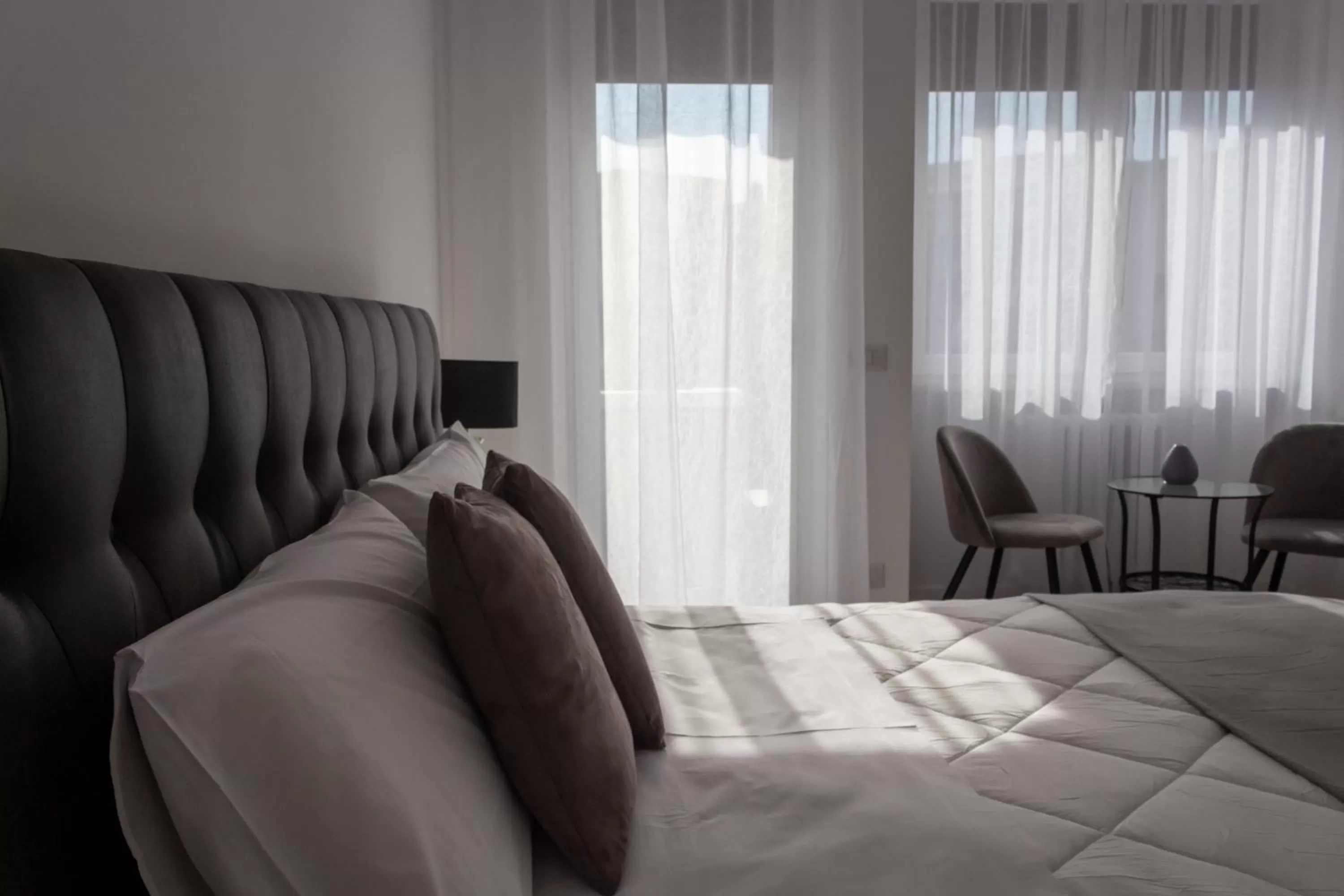 Photo of the whole room, Seating Area in B&B La maison foggia