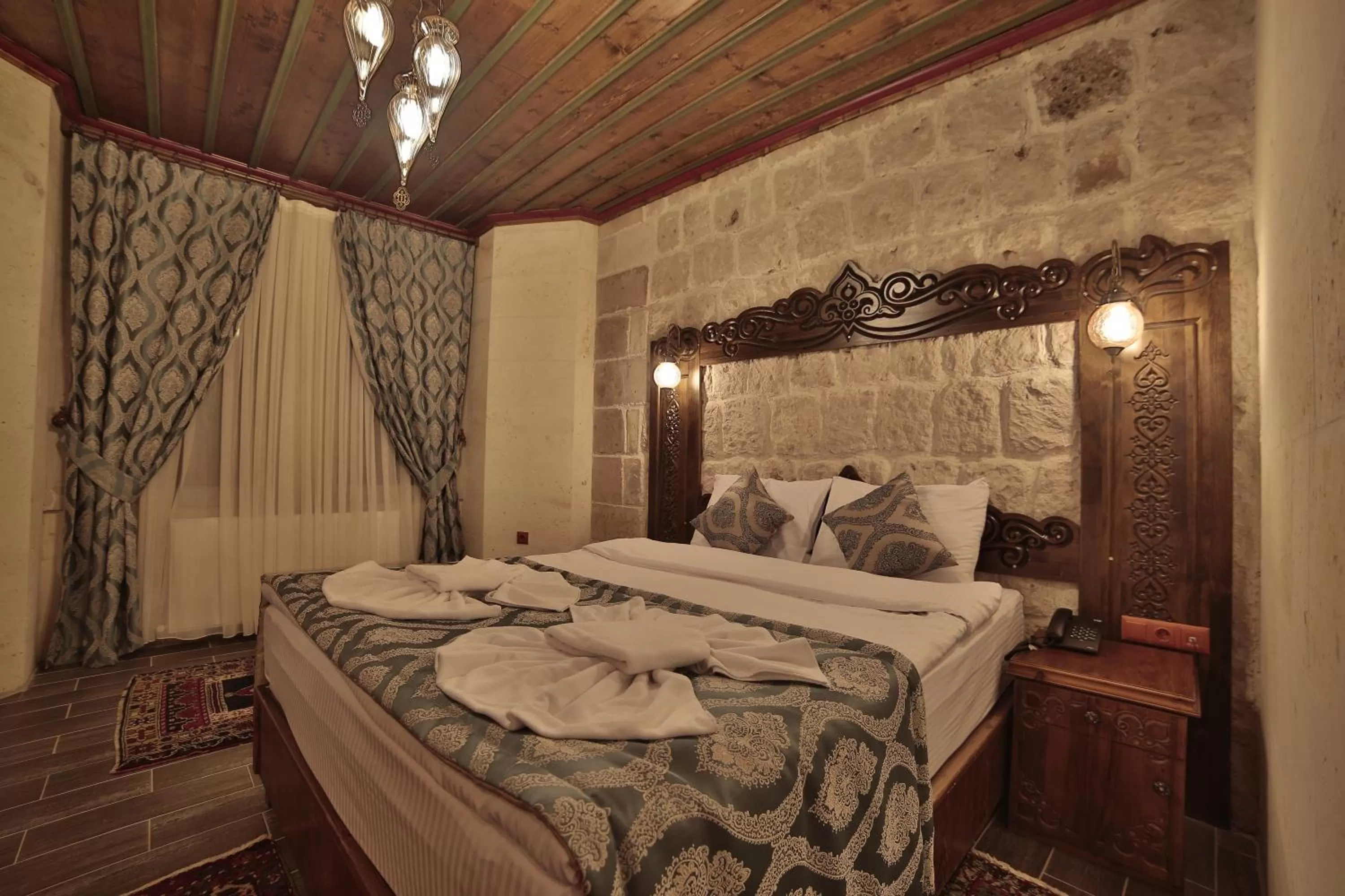 Shower, Bed in Grand Cappadocia Hotel