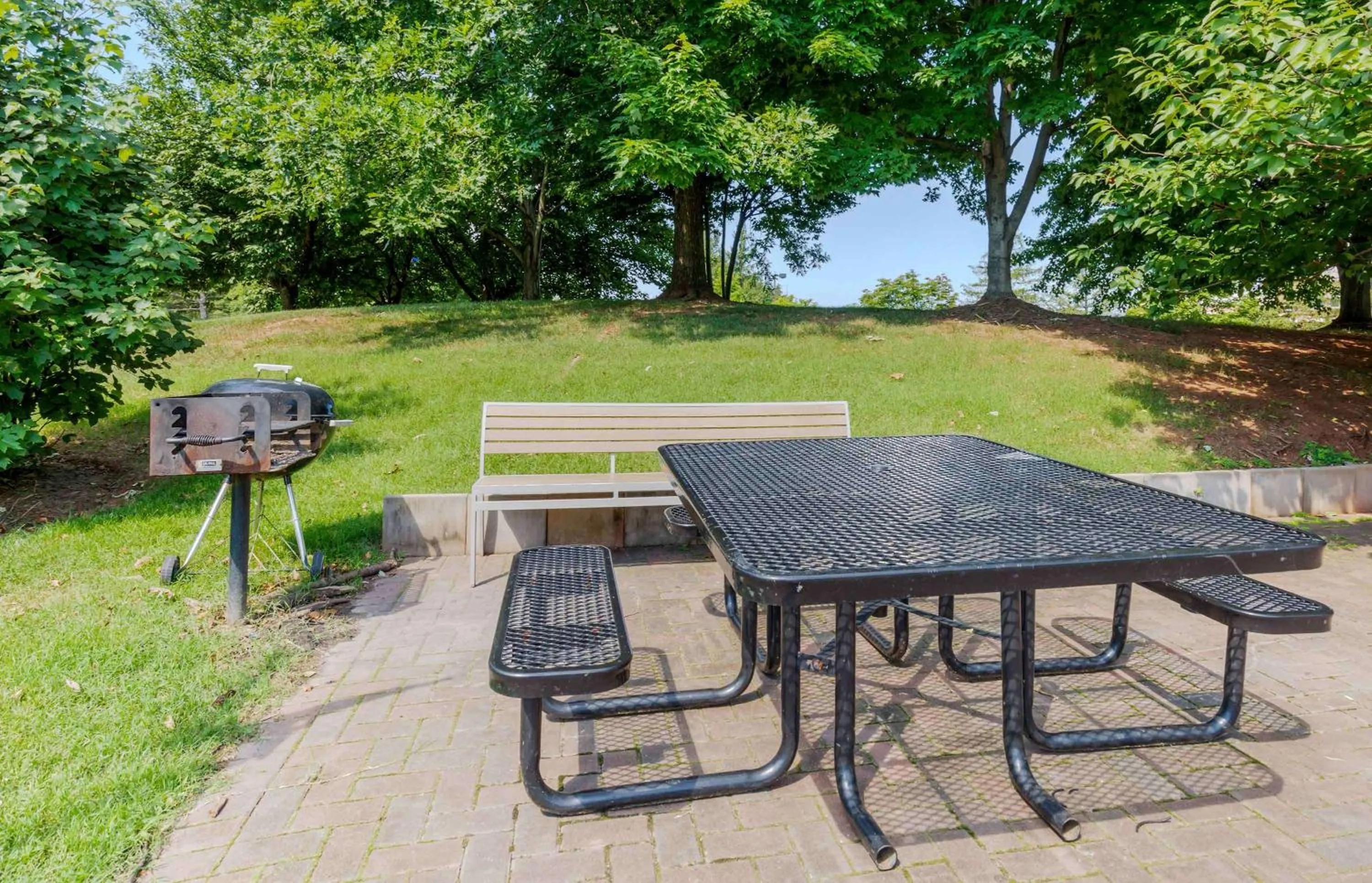 Property building in Extended Stay America Suites - Washington, DC - Sterling