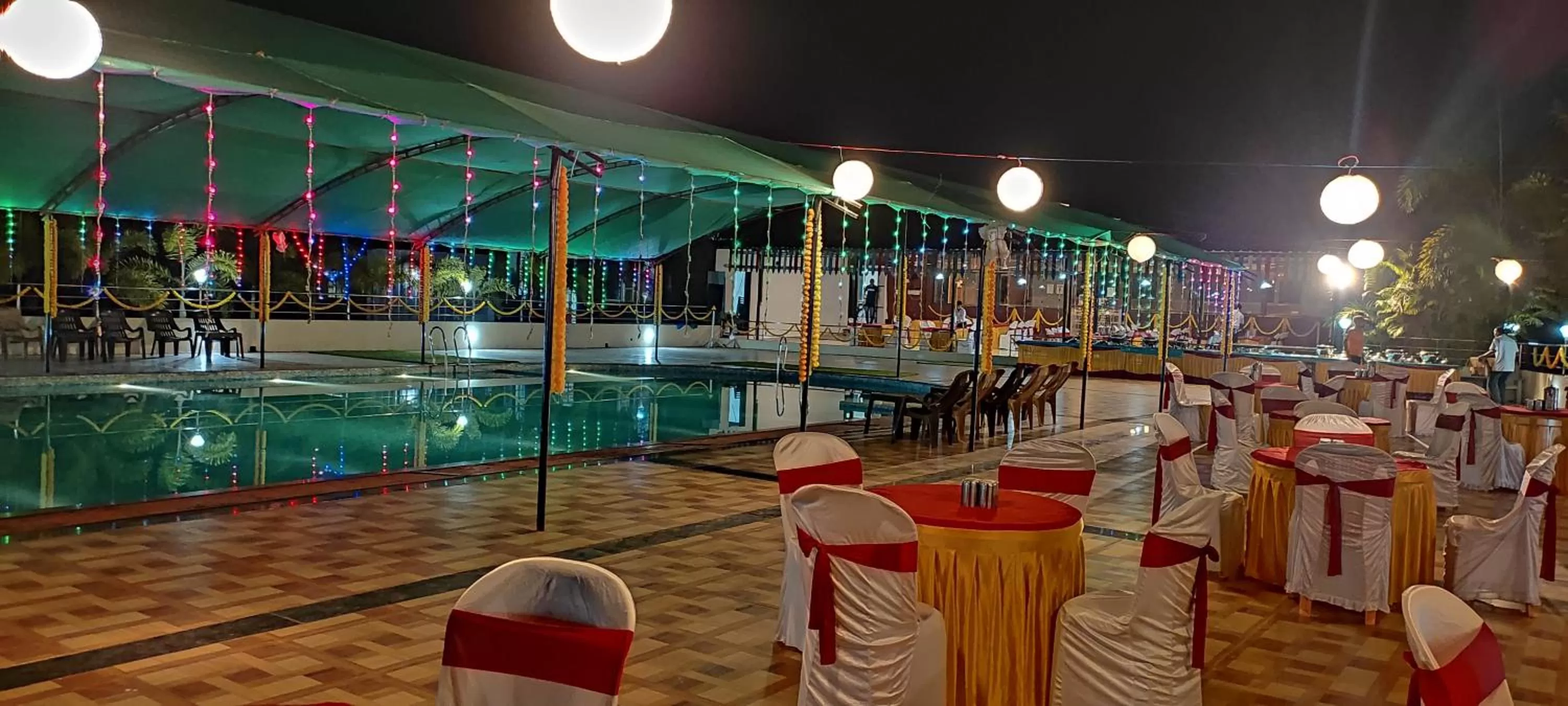 Restaurant/places to eat in Mango Valley Resort Ganpatipule