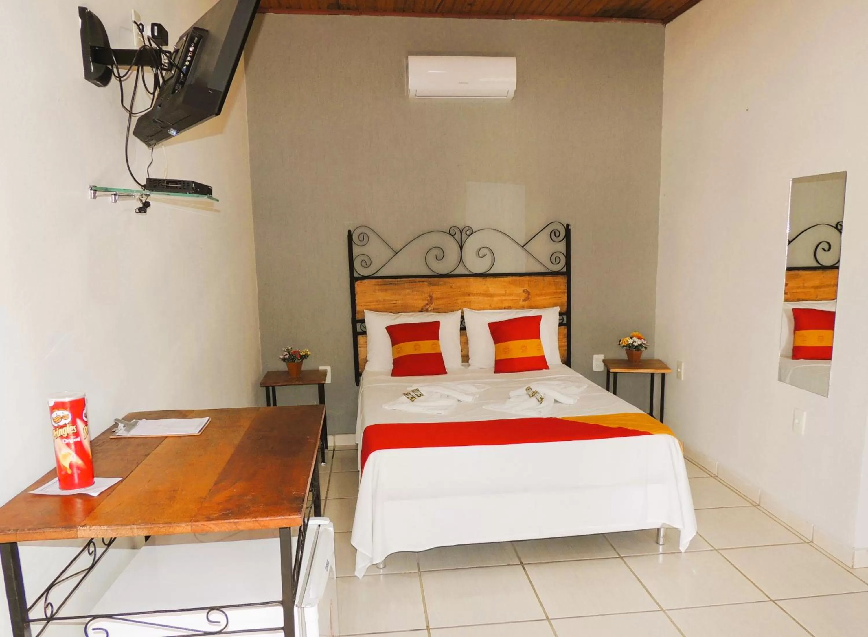 Bedroom, Bed in Pousada Caminho Dos Sinos