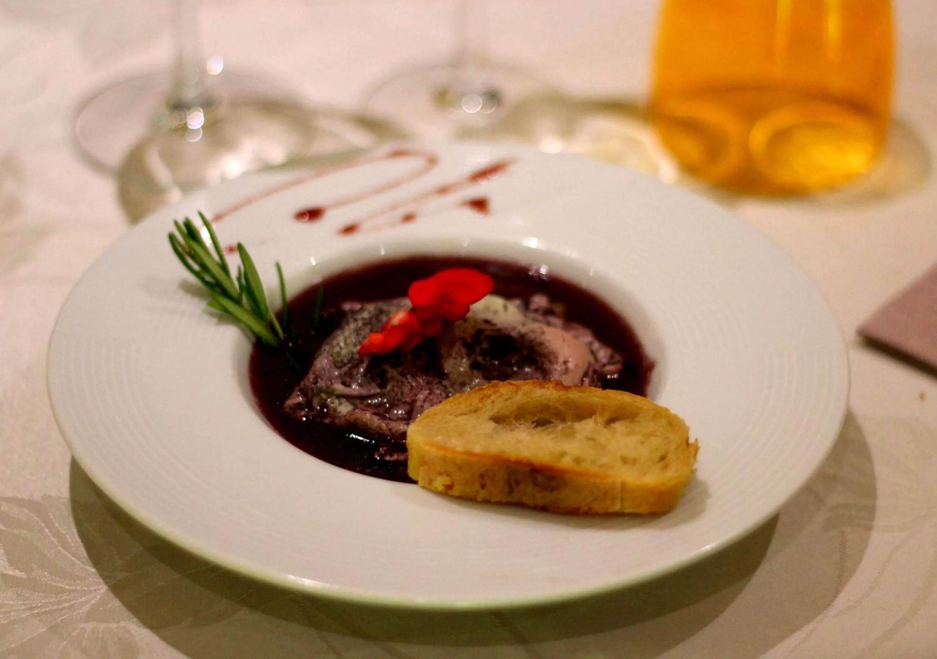 Food in Logis Hôtel Vuillot