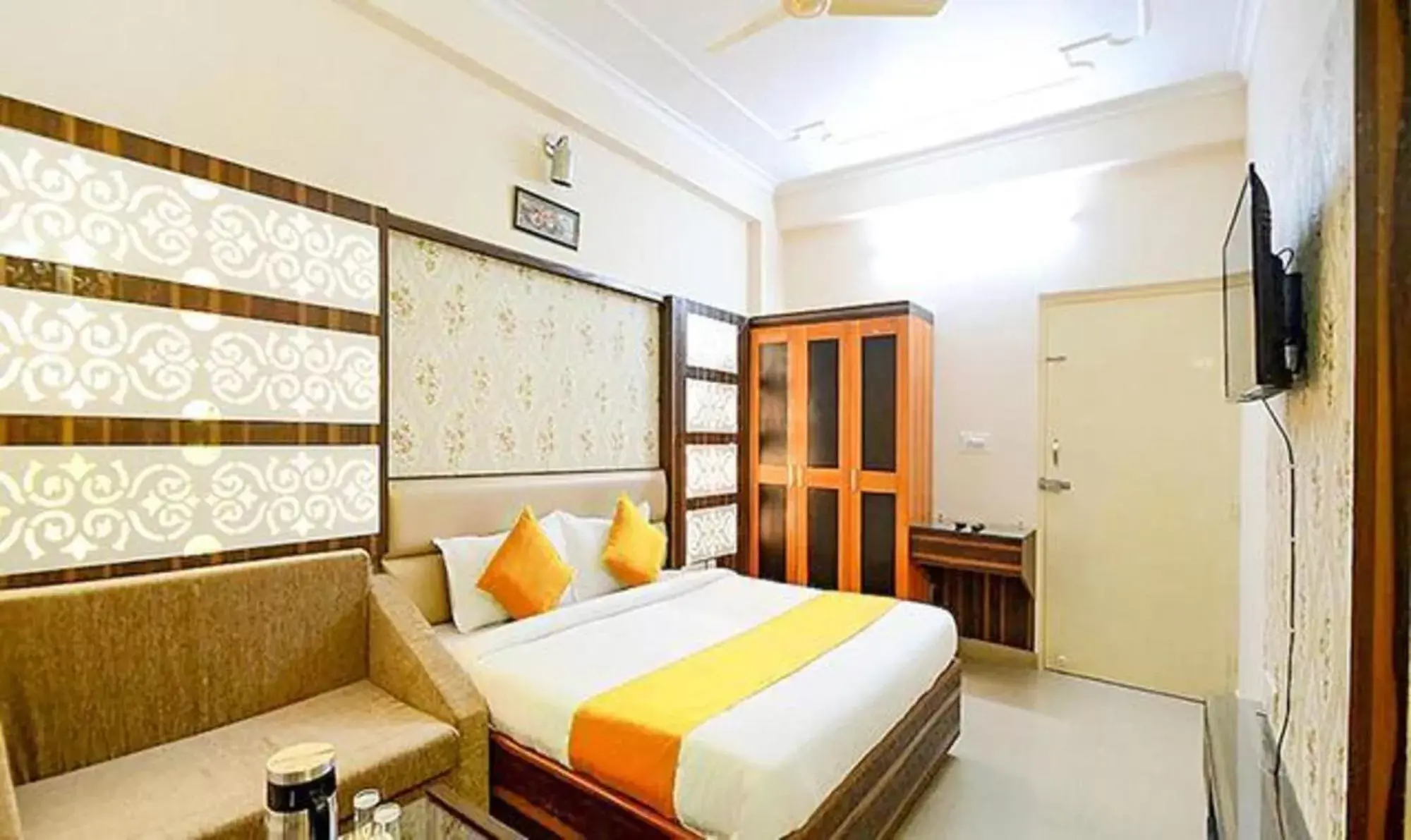 Superior Double Room - single occupancy in FabHotel Stay Bridge Superior Double Room - single occupancy in FabHotel Stay Bridge