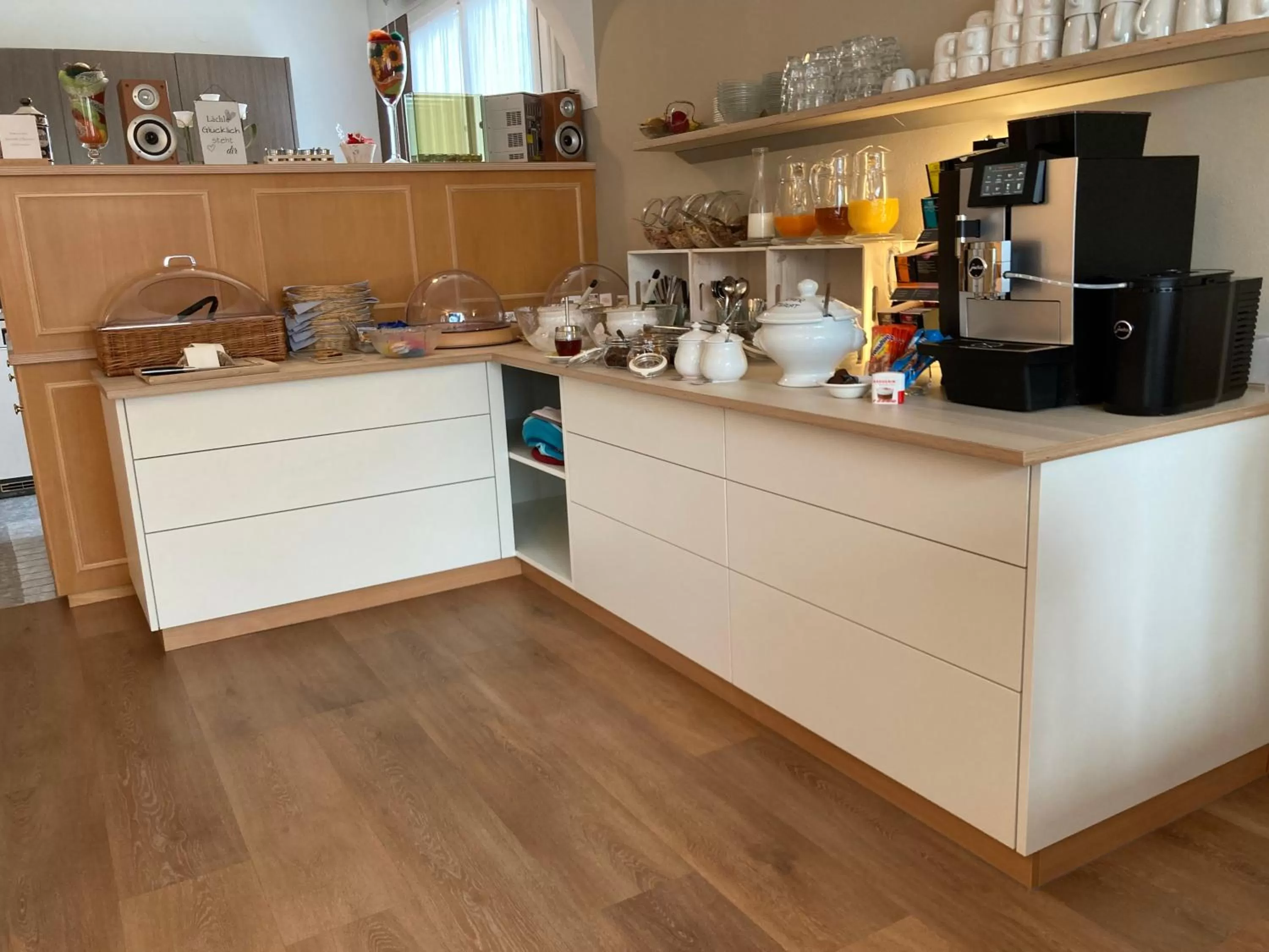 Restaurant/places to eat in Garni Villa Siesta Park