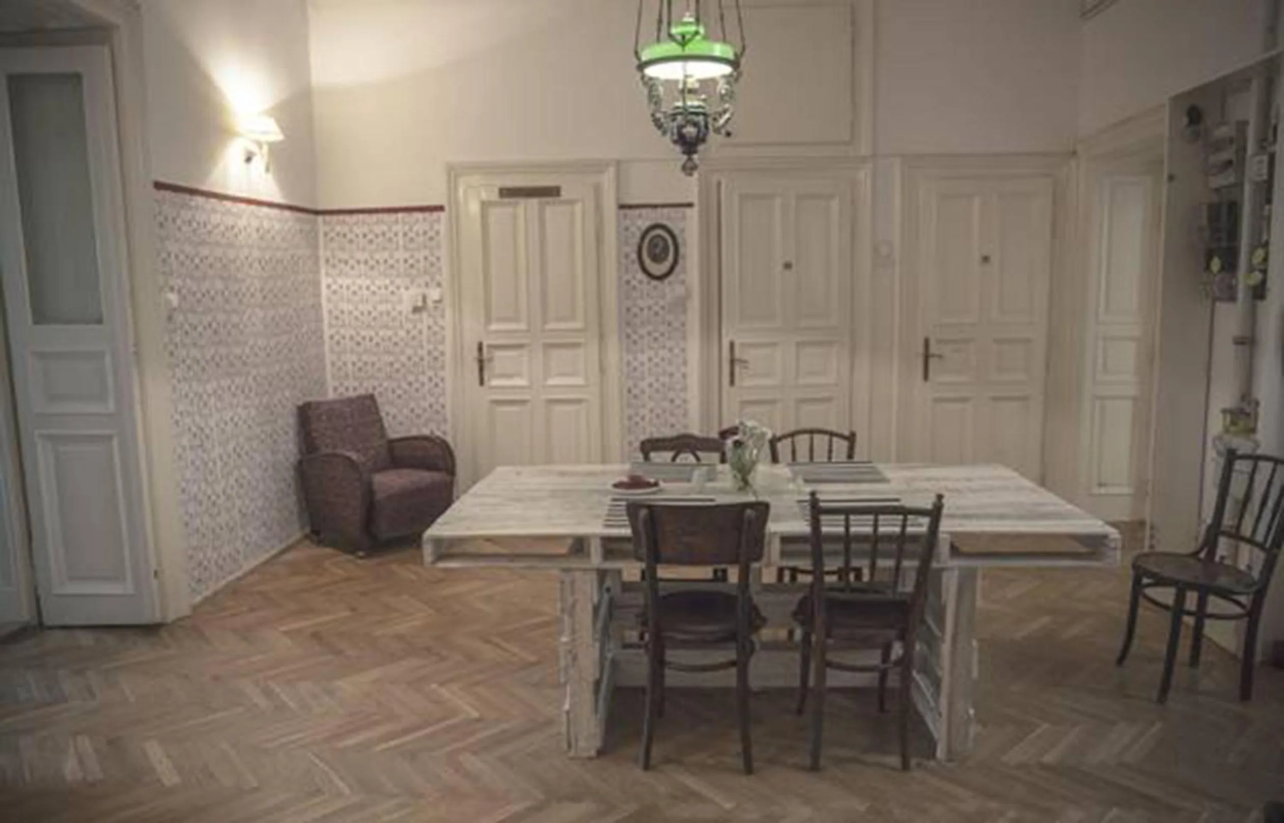 Dining area in Baroque Hostel & Coworking