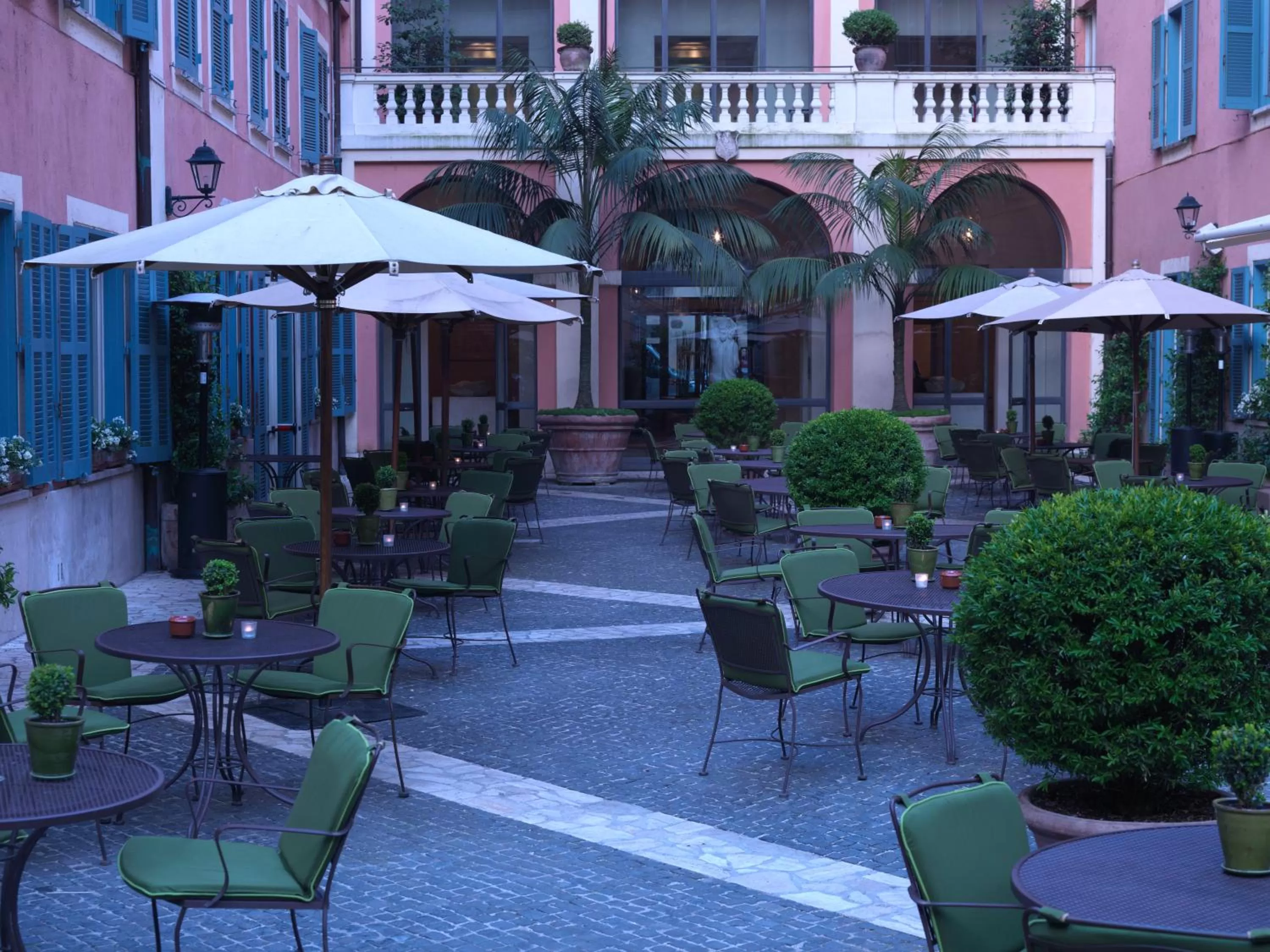 Restaurant/places to eat in Rocco Forte Hotel De Russie