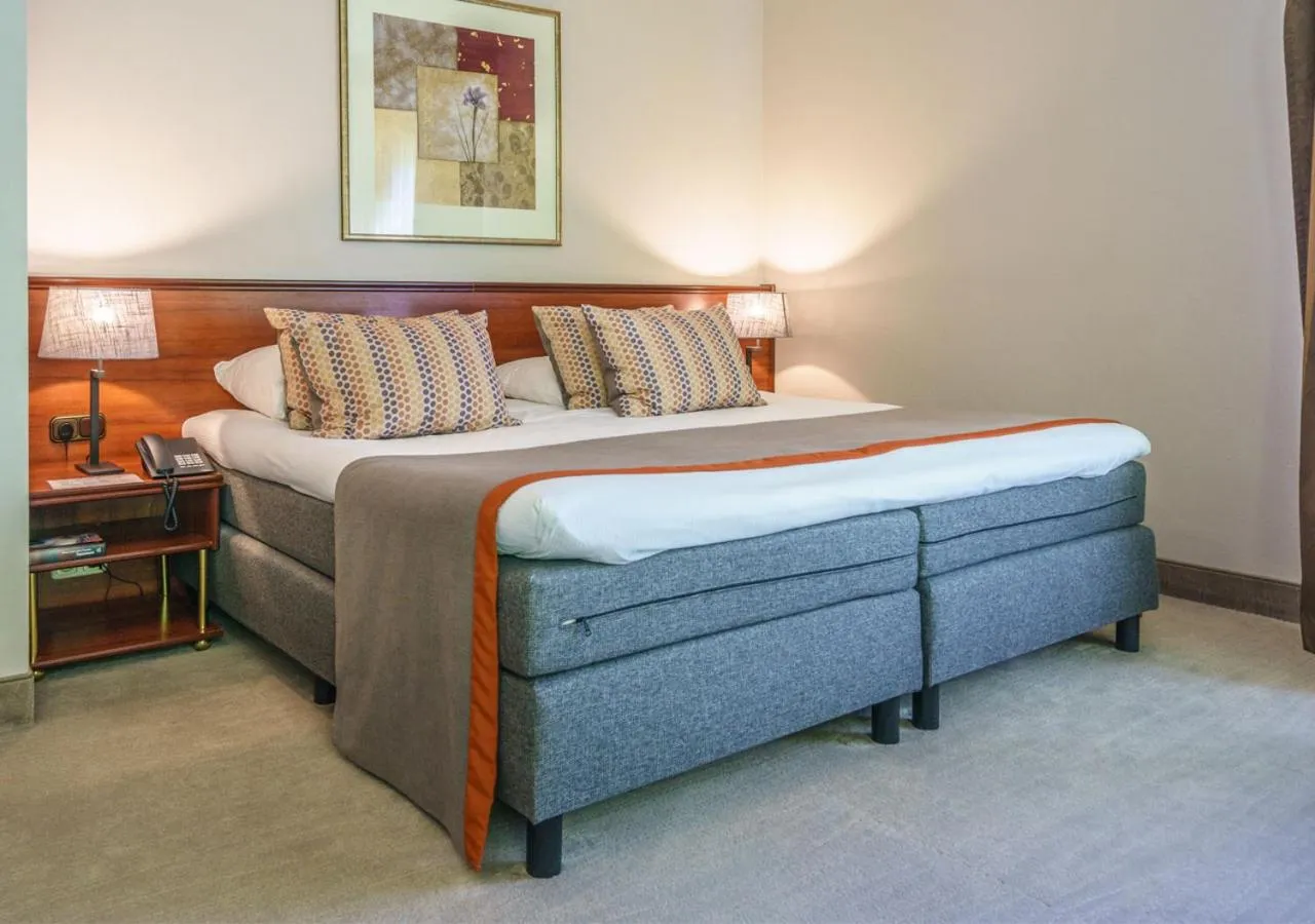 Bed in Golden Tulip Tjaarda Oranjewoud - Heerenveen