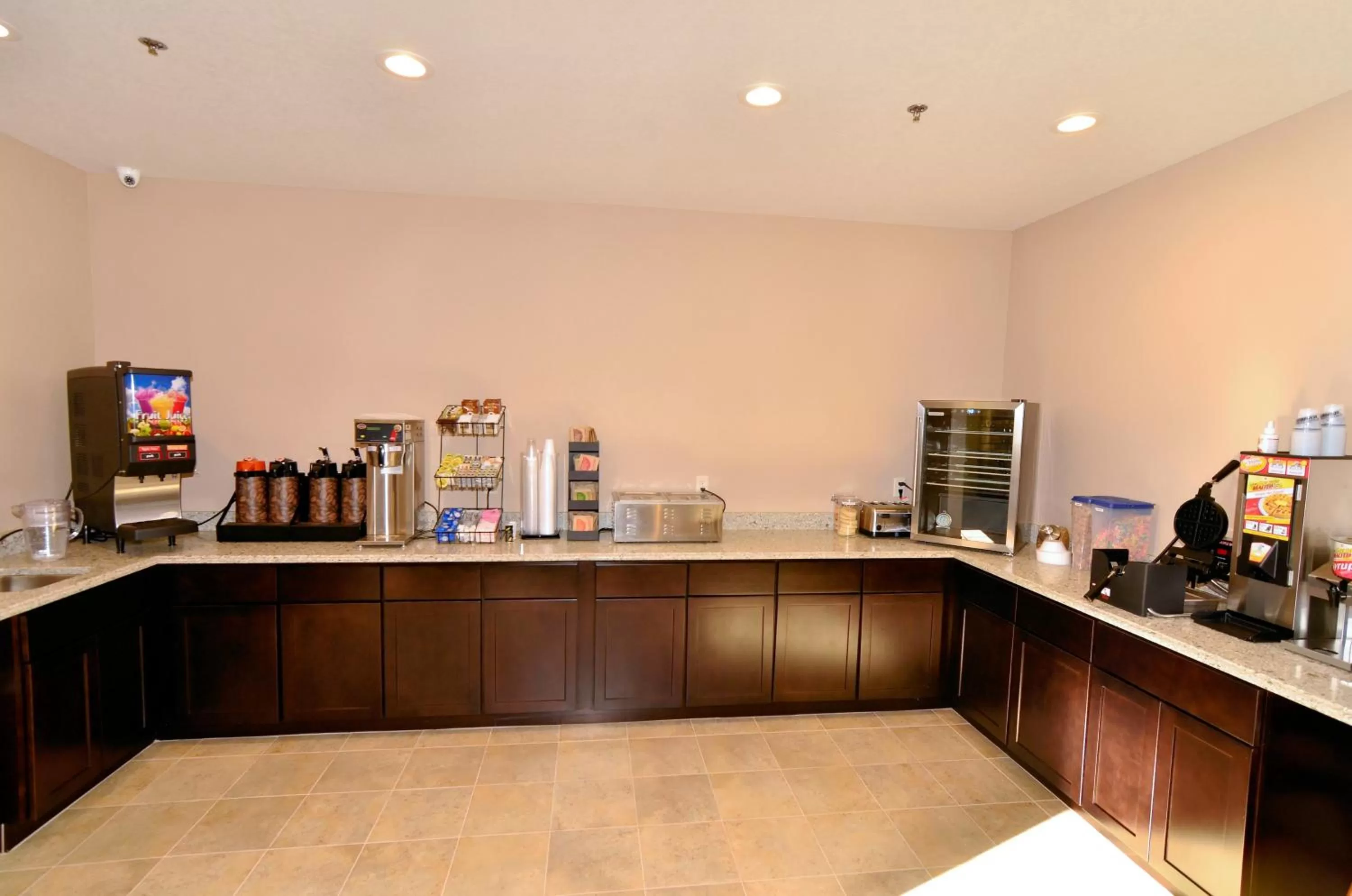 Food and drinks in Cobblestone Inn & Suites - Holstein