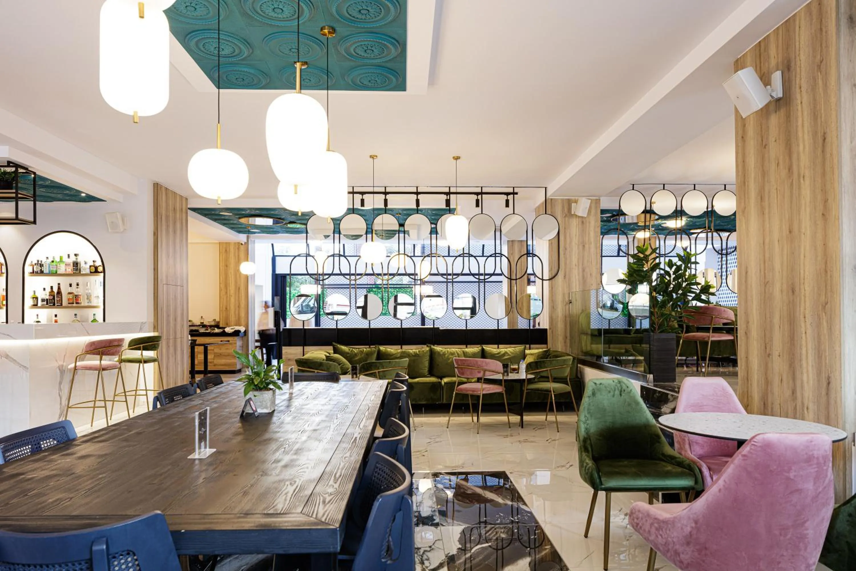 Restaurant/places to eat in Jo An Palace