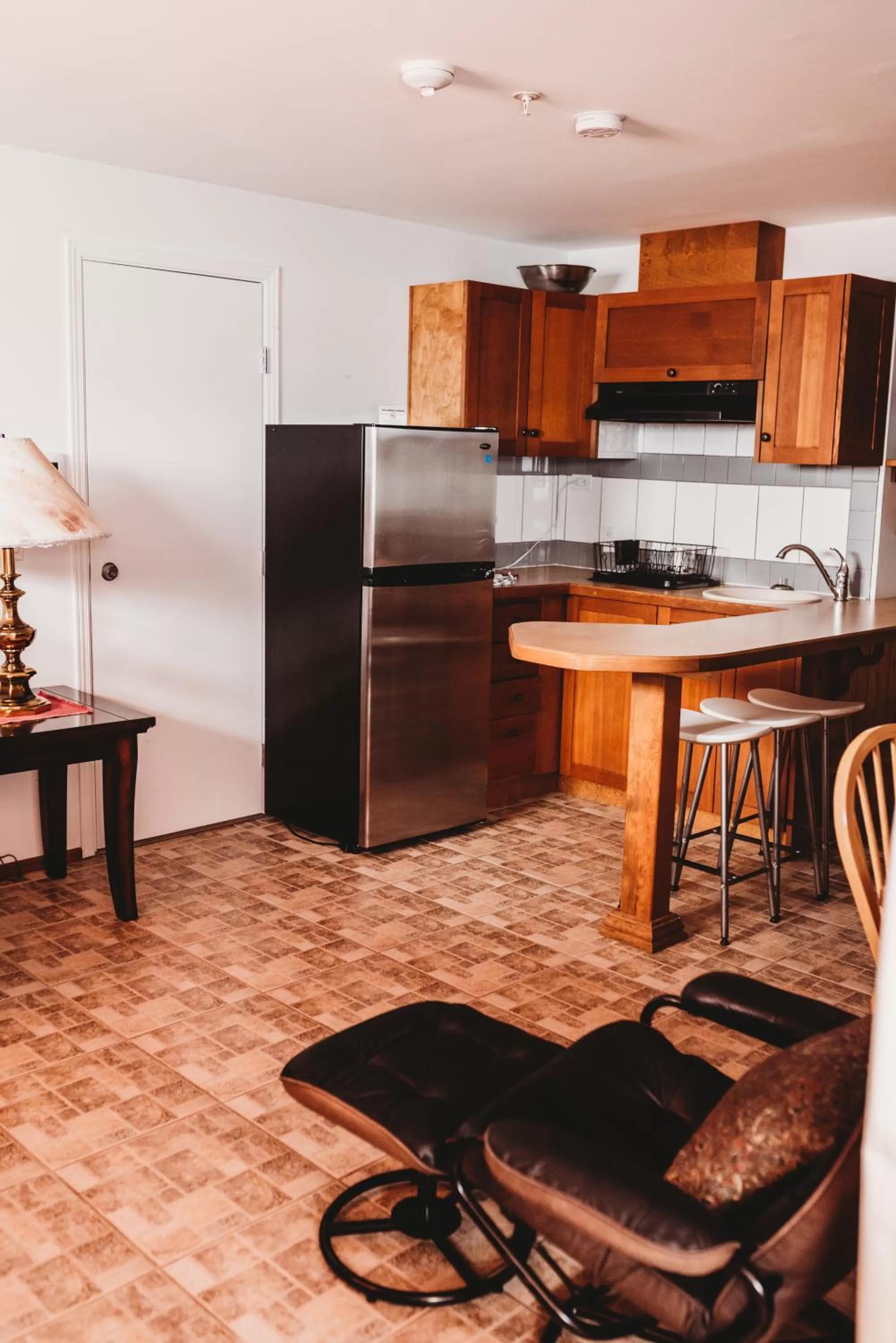 Kitchen or kitchenette in The Oceanfront Hotel
