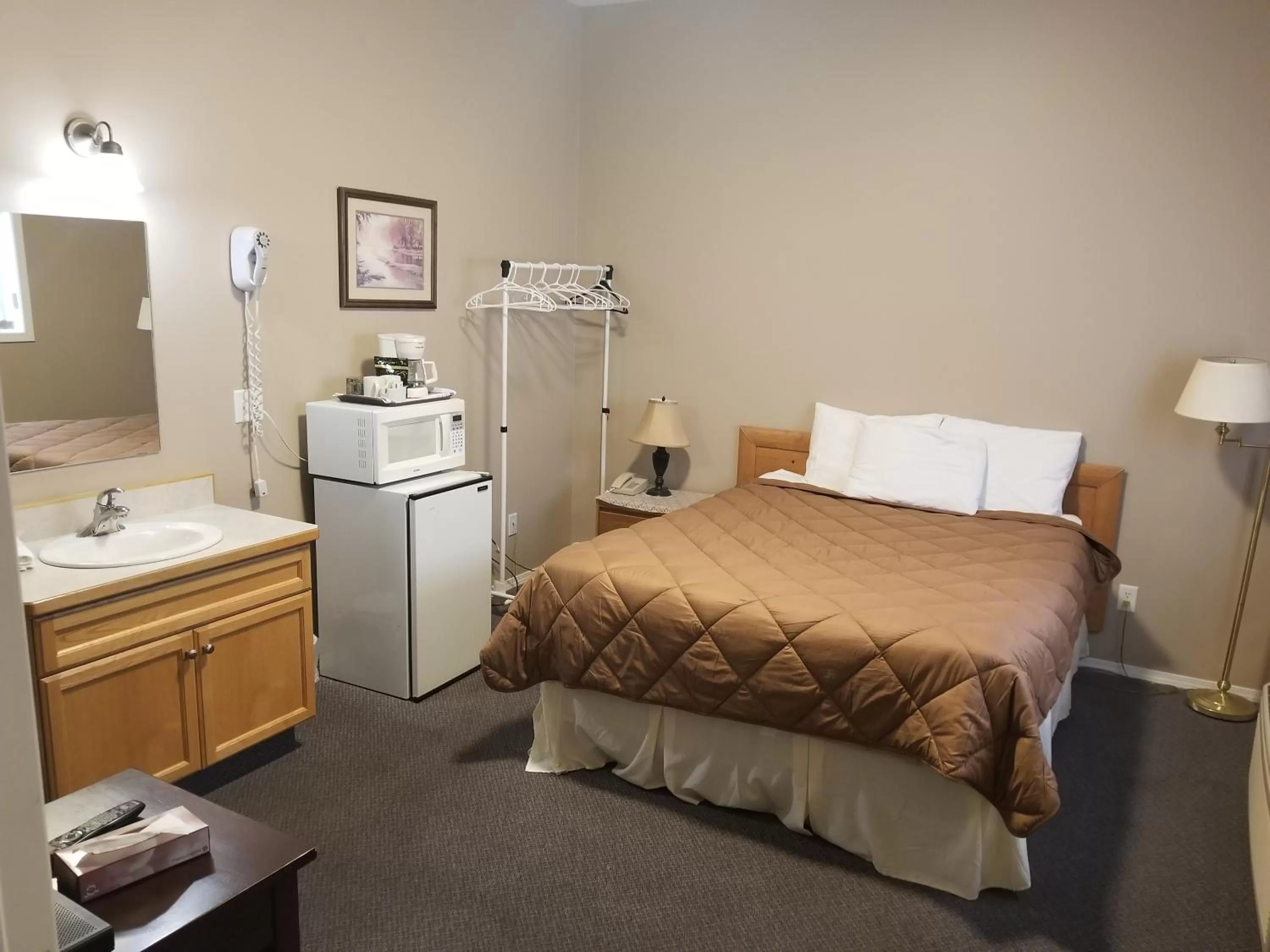 Bed in Apple Tree Inn