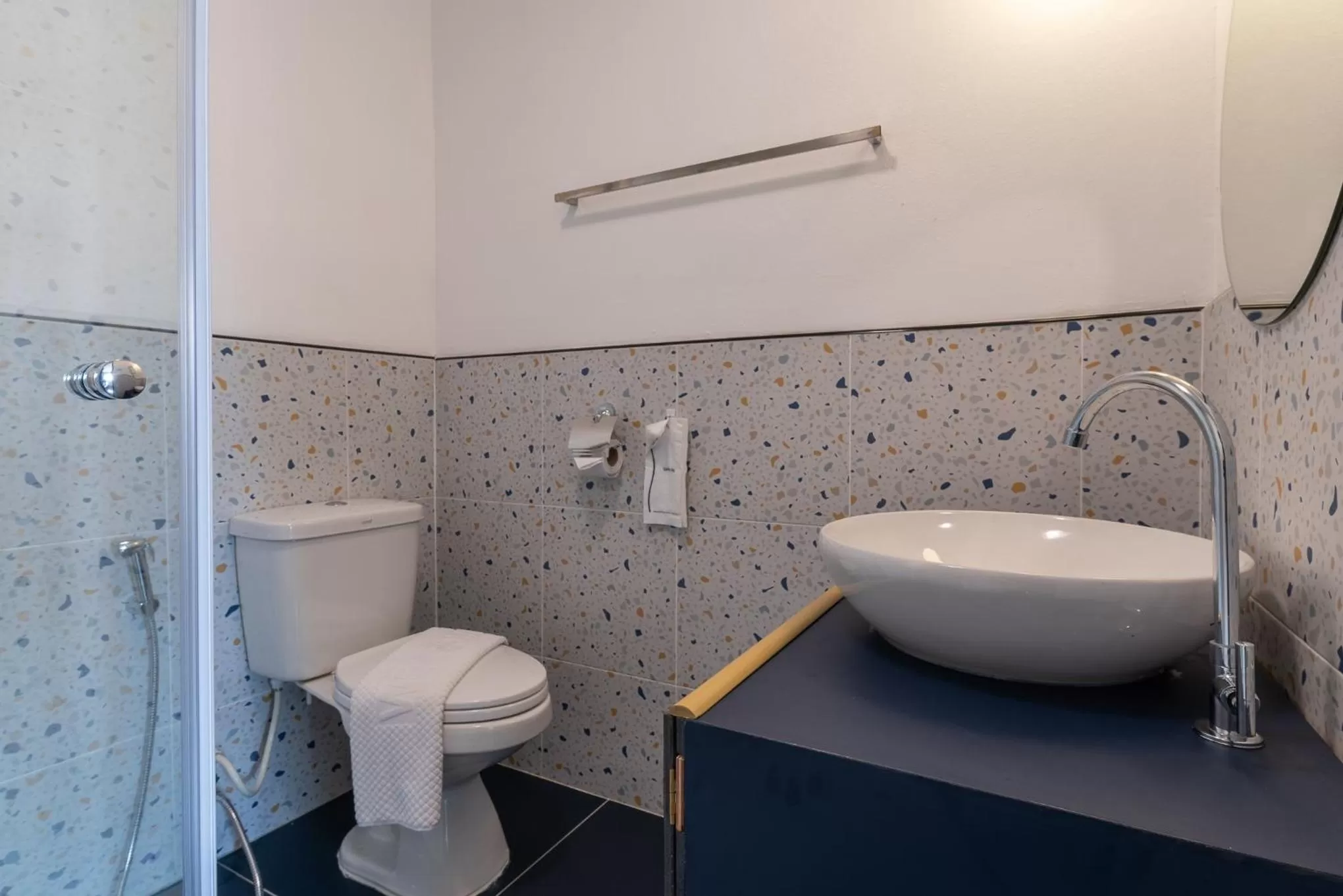 Toilet in The Mellow Pillow Hotel @ Chiang Mai Gate