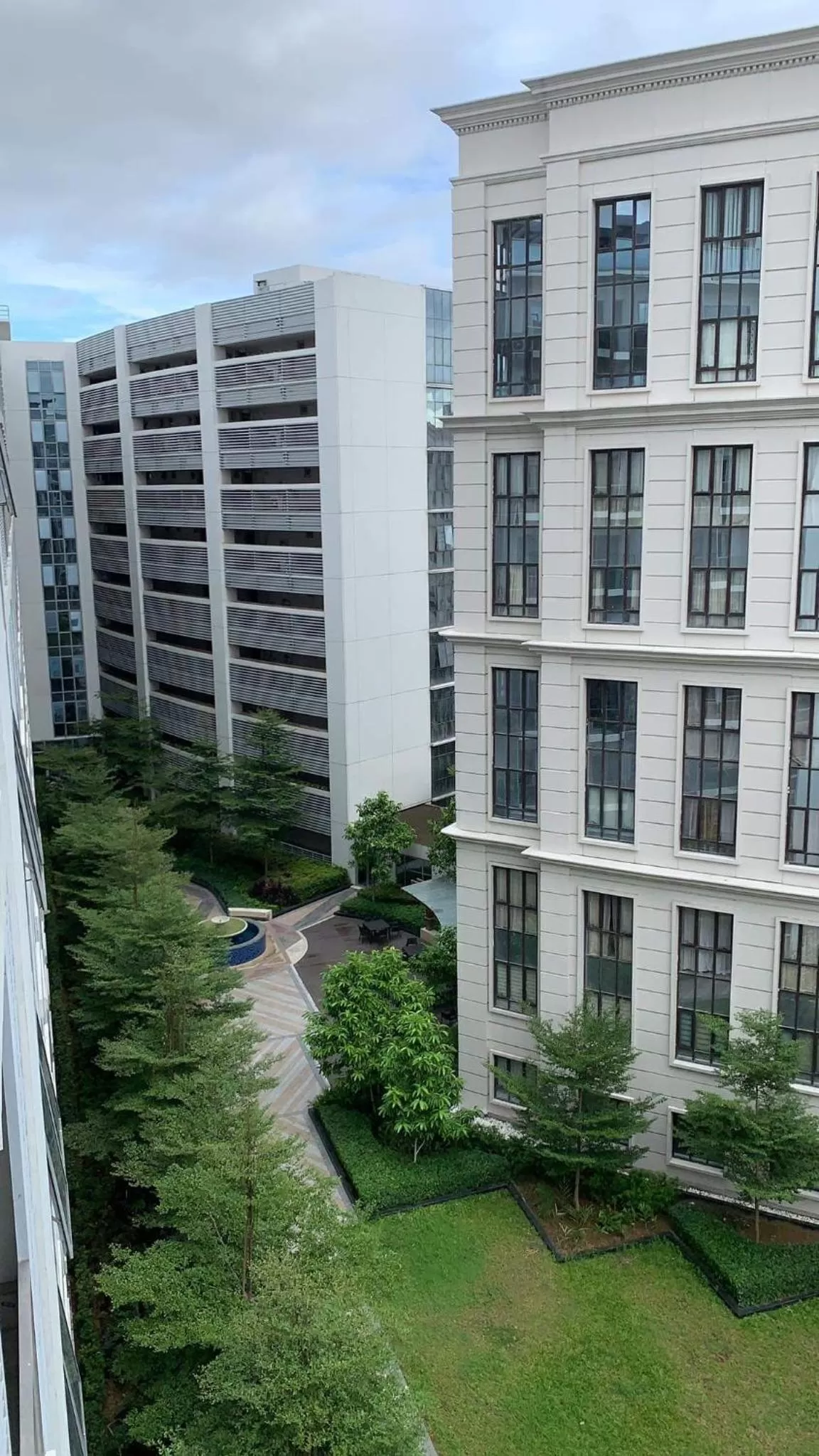 Garden in 81 Newport Boulevard Cluster 4 - 8F across NAIA Airport, Terminal 3