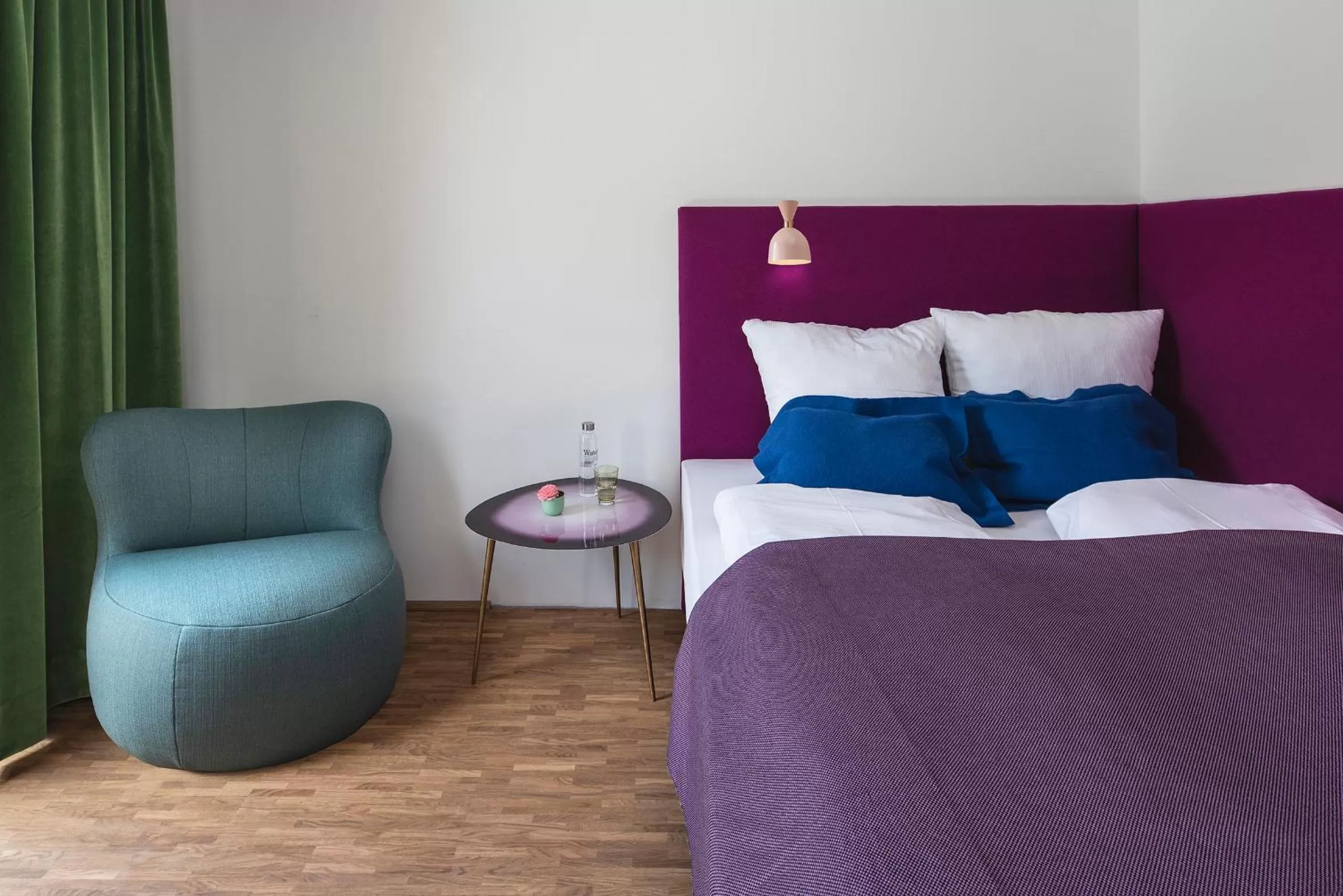 Bed in pradl elf my- apartment