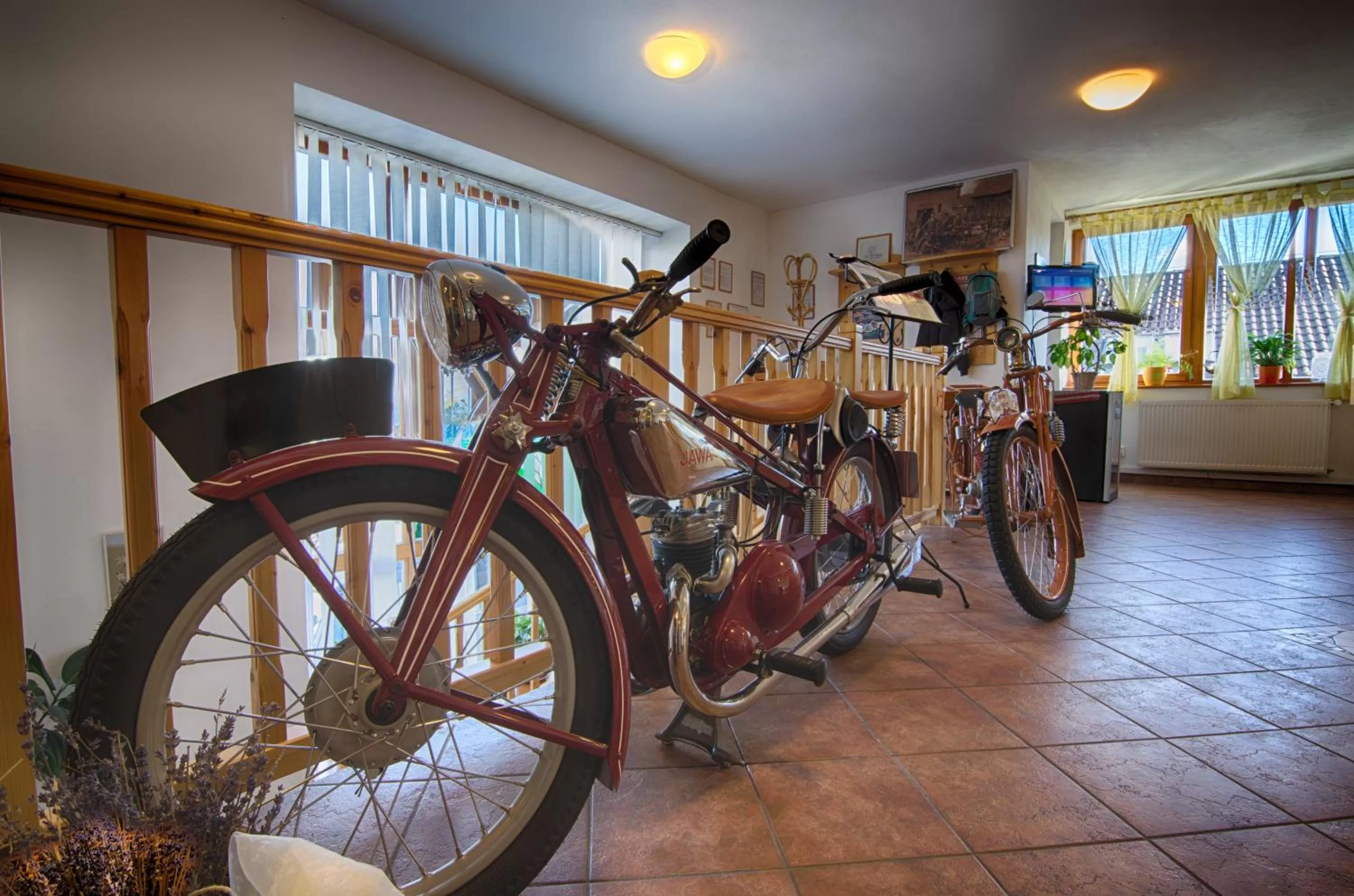 Communal lounge/ TV room in Hotel Villa Siesta