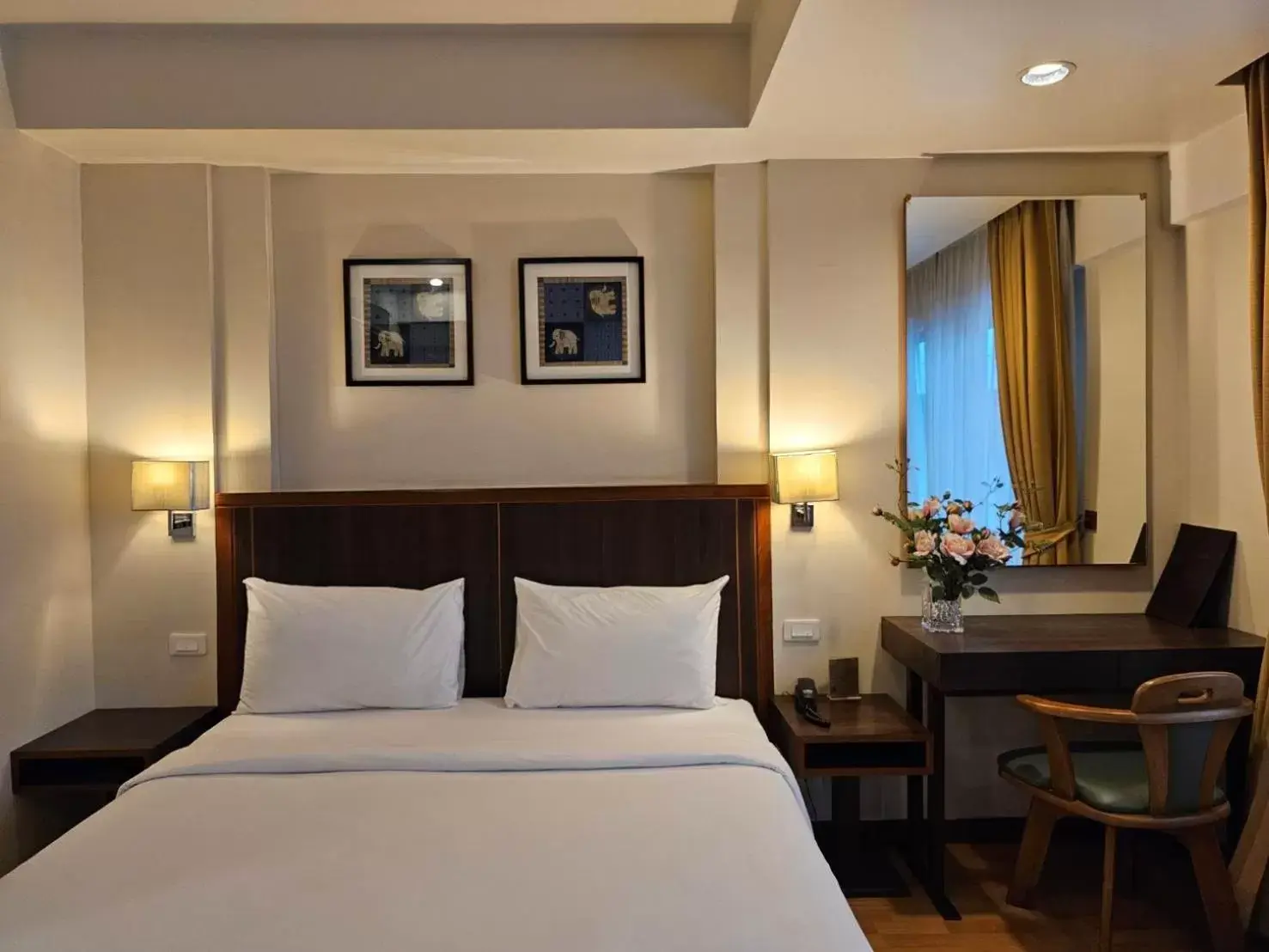 Dynasty Inn Dynasty Inn