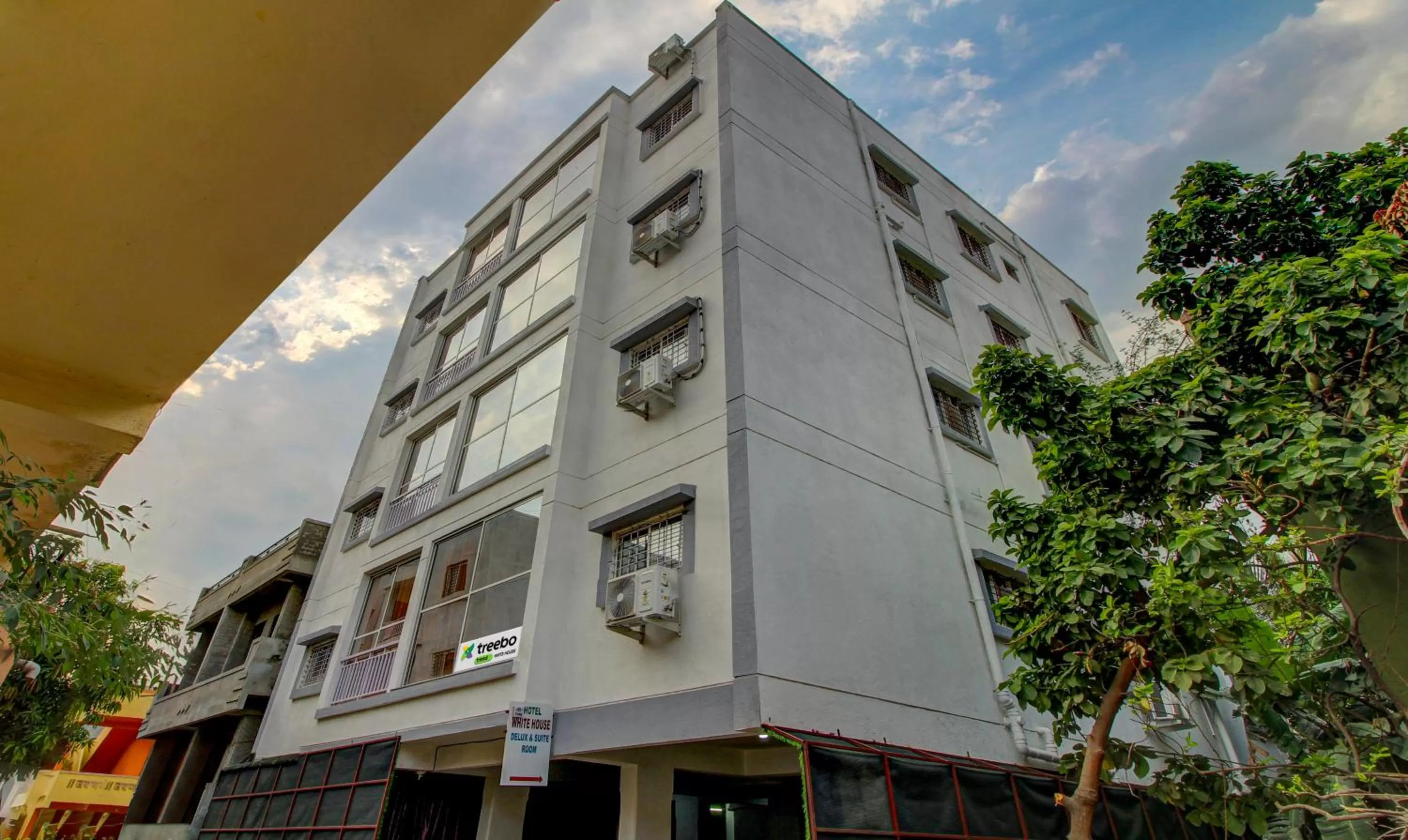 Property Building in Treebo Trend White House