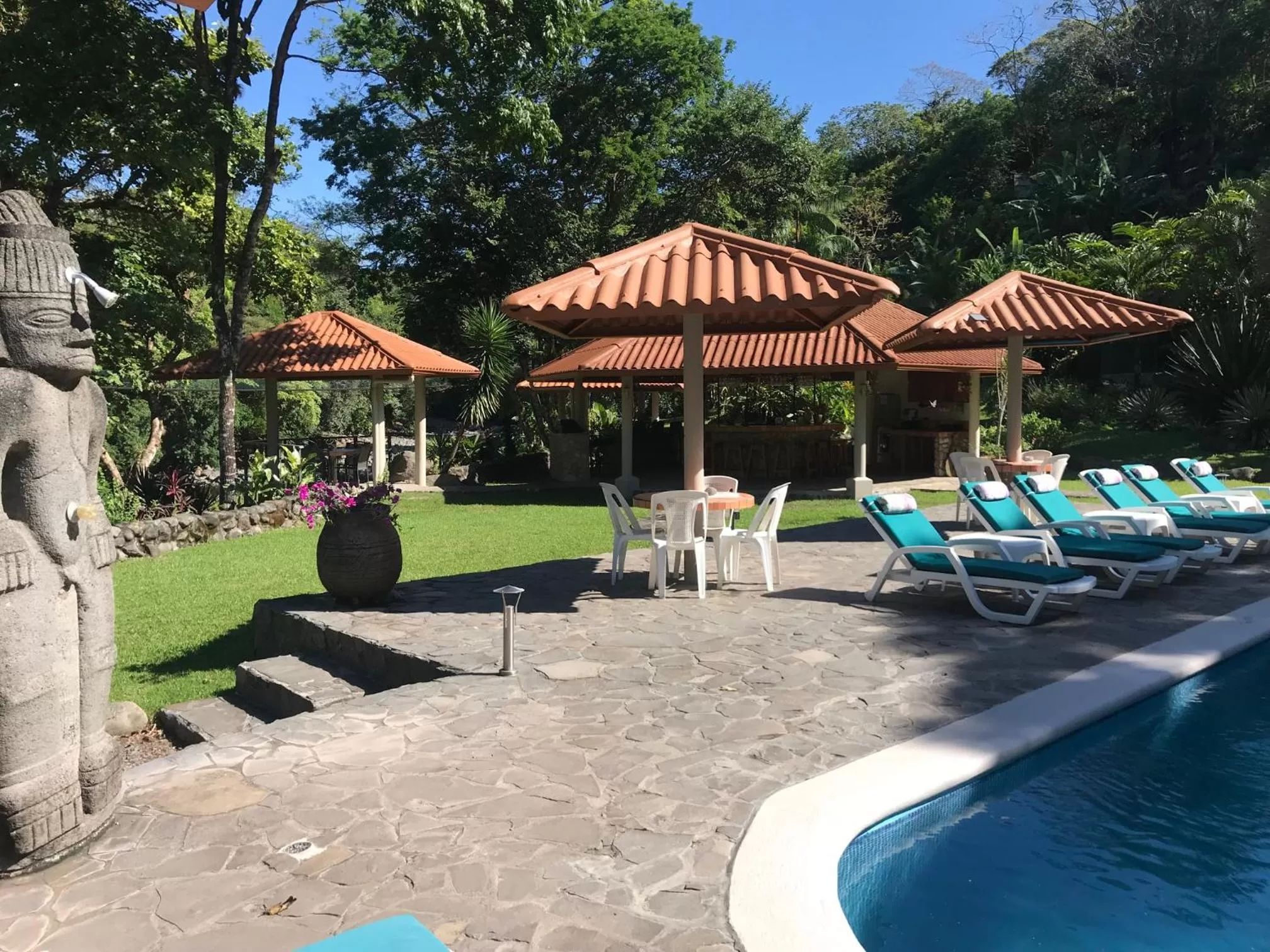 Garden, Swimming Pool in Cabanas Rio Encantado