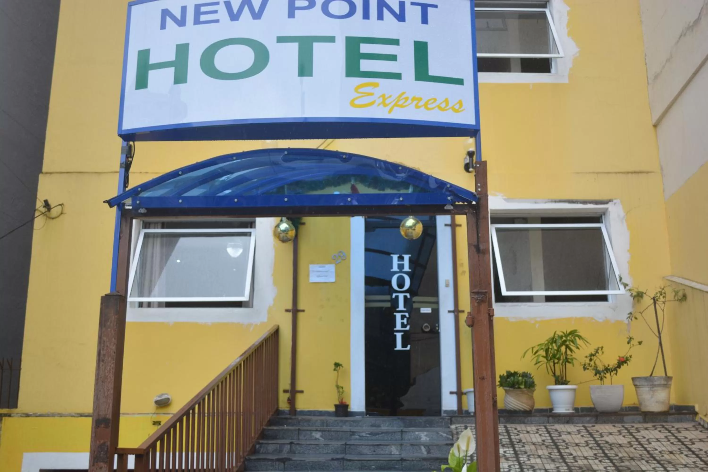 New Point Hotel