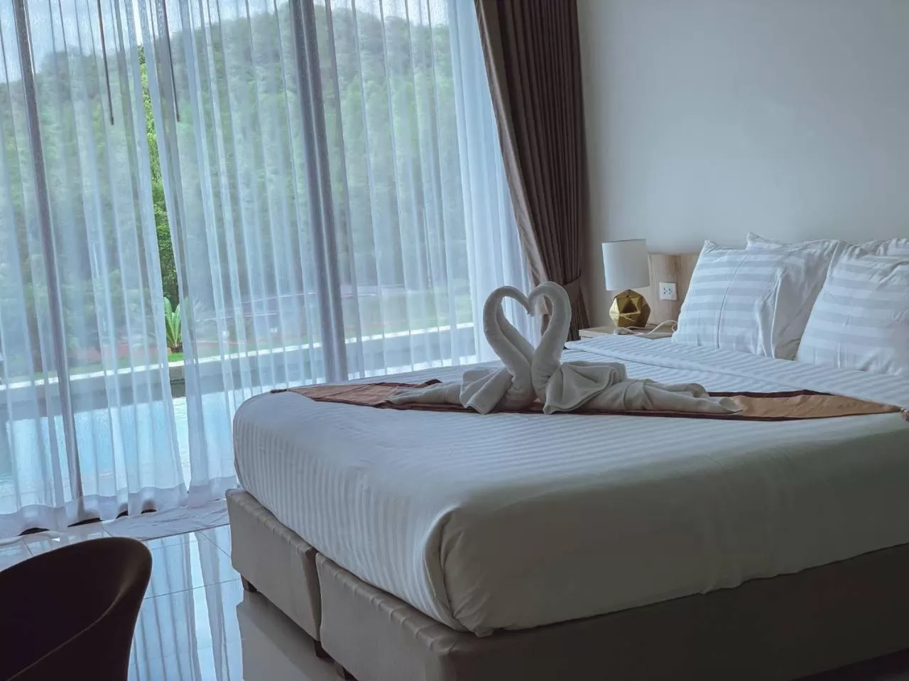 Photo of the whole room, Bed in Viva Montane Hotel Pattaya