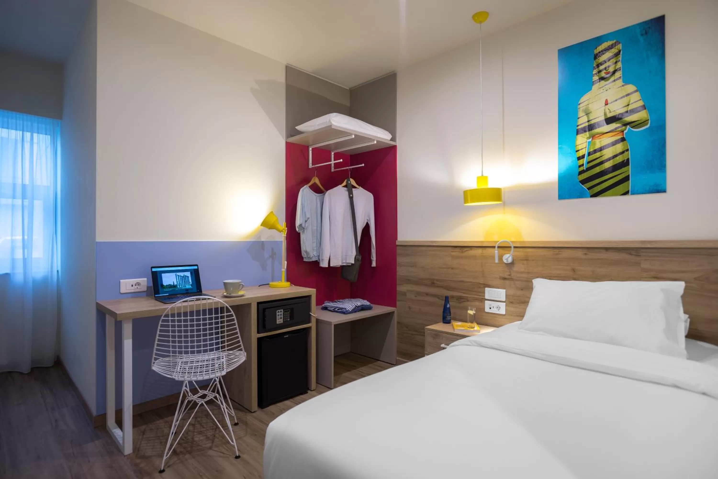 Bed in ibis Styles Athens Routes