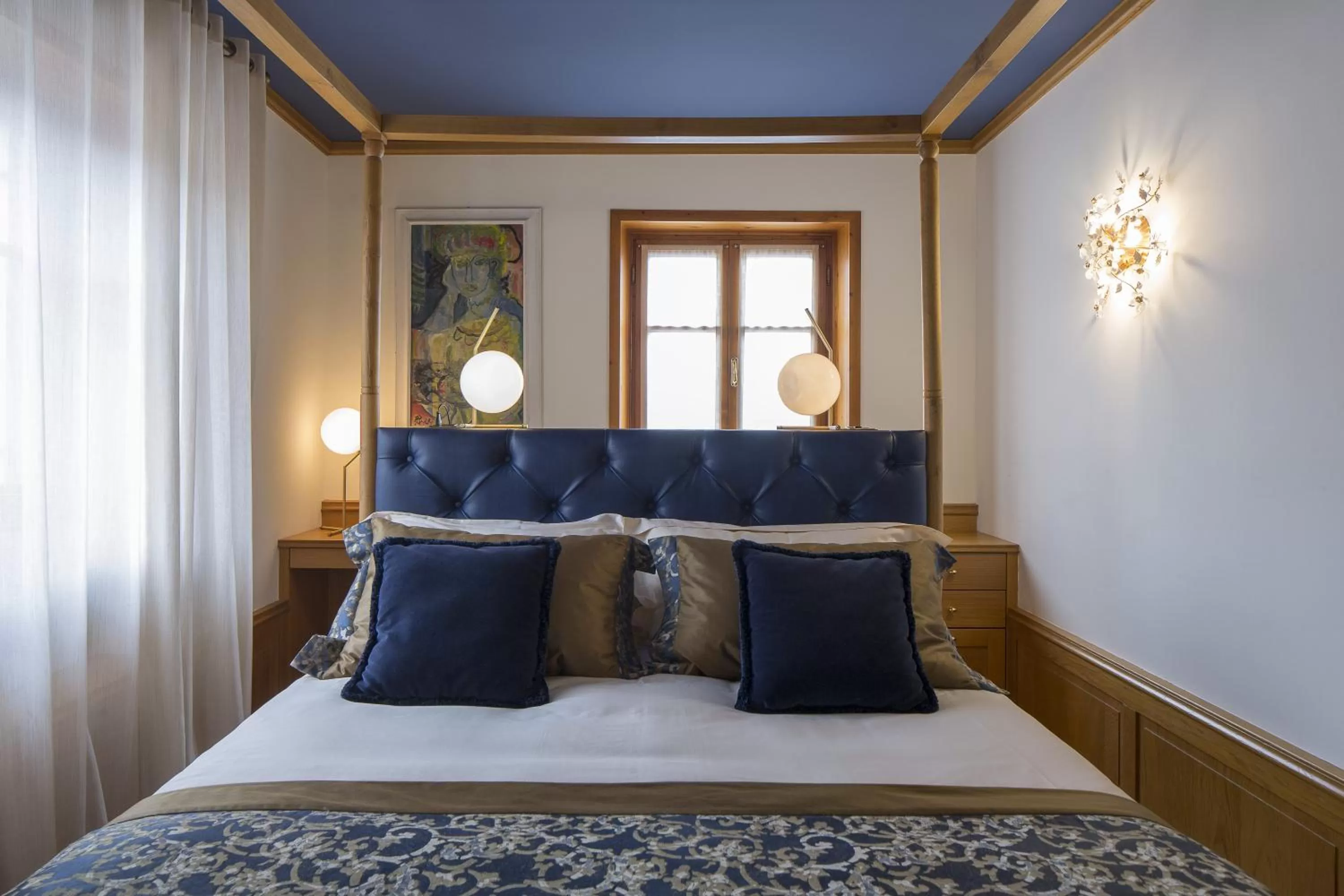 Bed in Ambra Cortina Luxury&Fashion Hotel