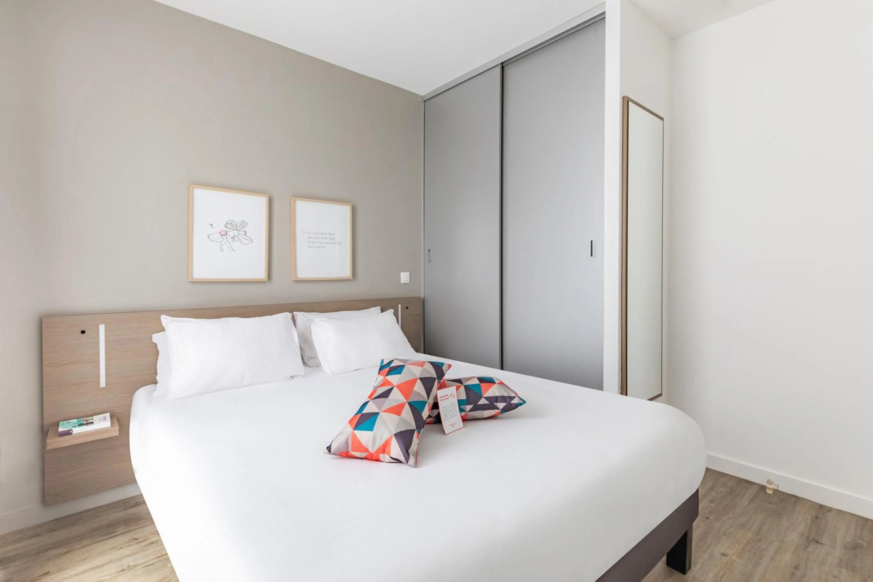 Bed in Appart'City Confort Le Mans Centre