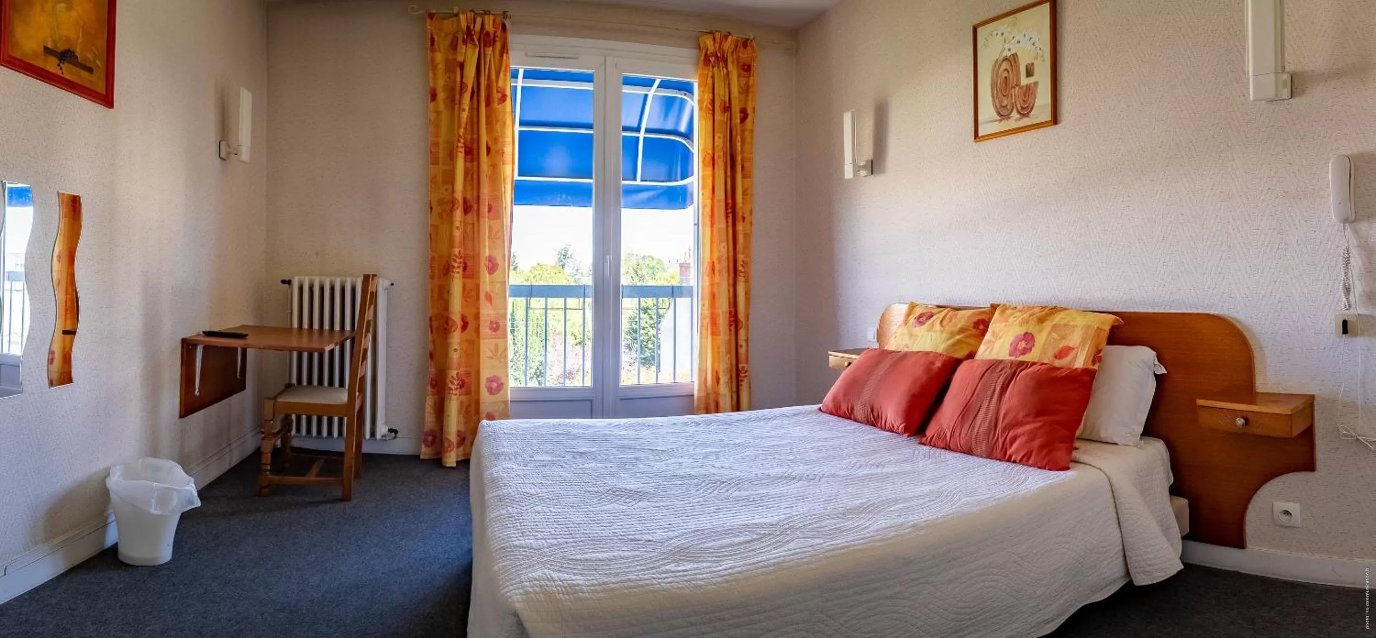 Bed in Hotel Christina