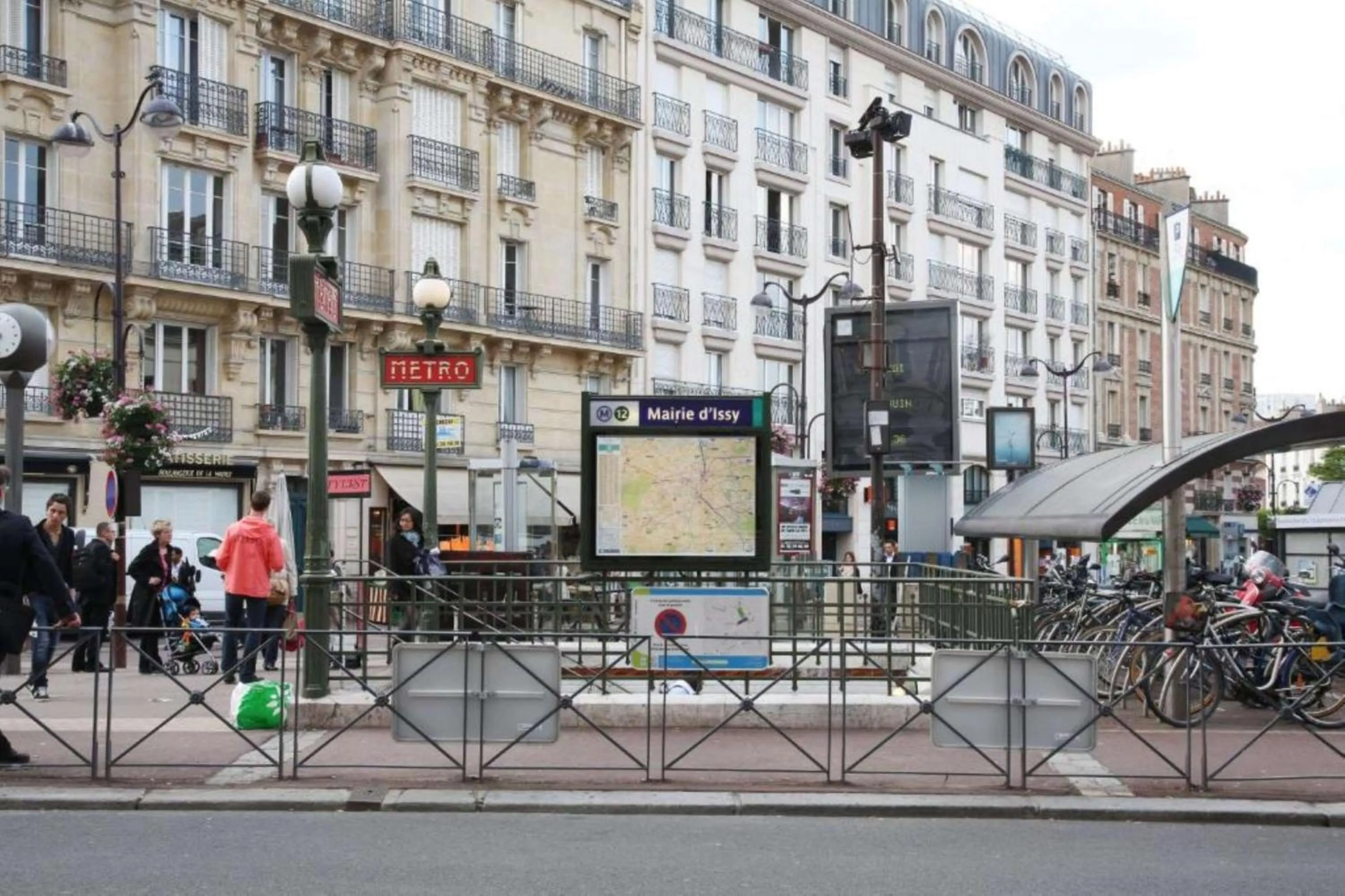 Neighbourhood in Best Western Paris Porte de Versailles