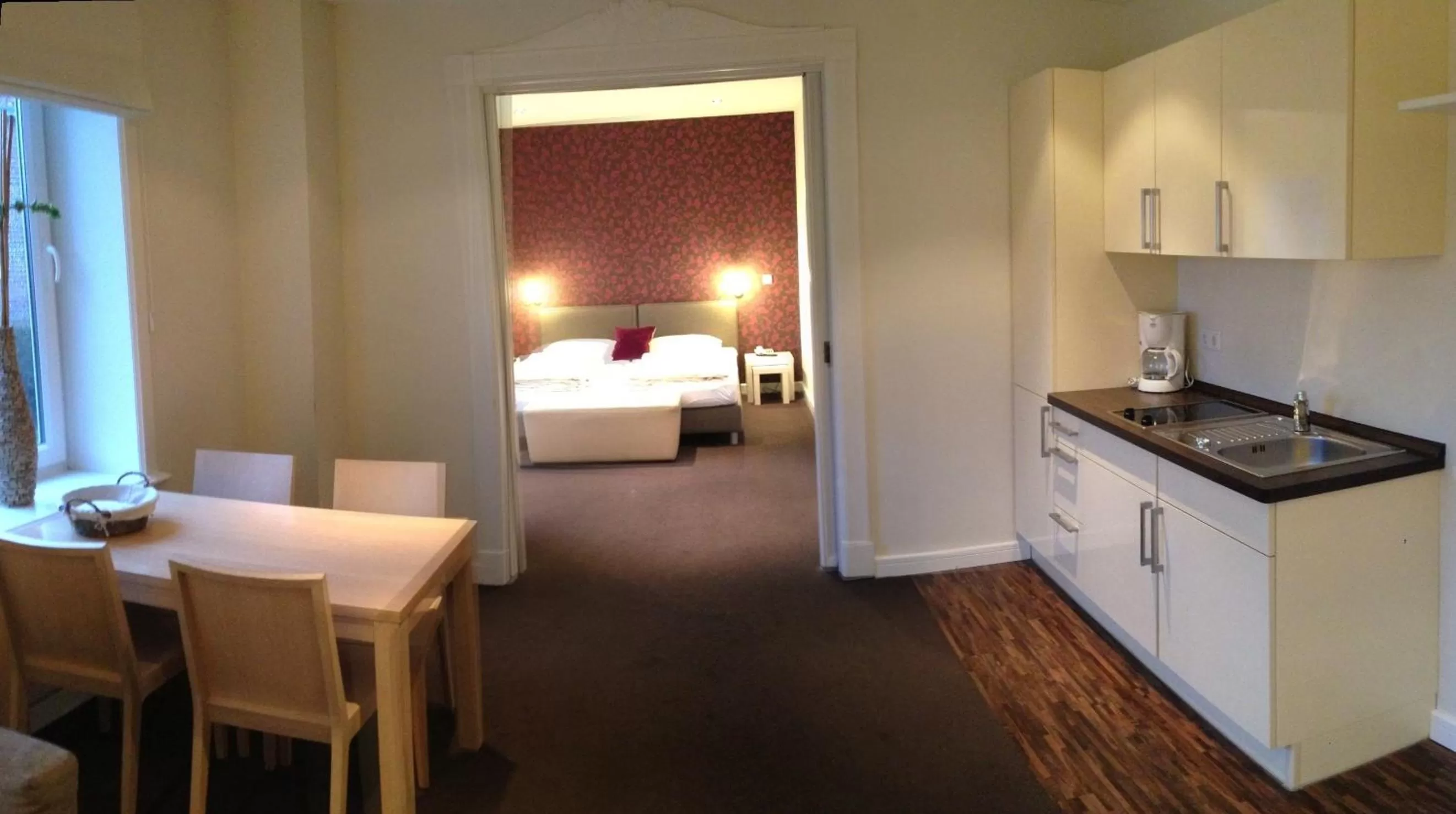 Kitchen or kitchenette in Hotel Insel Pension