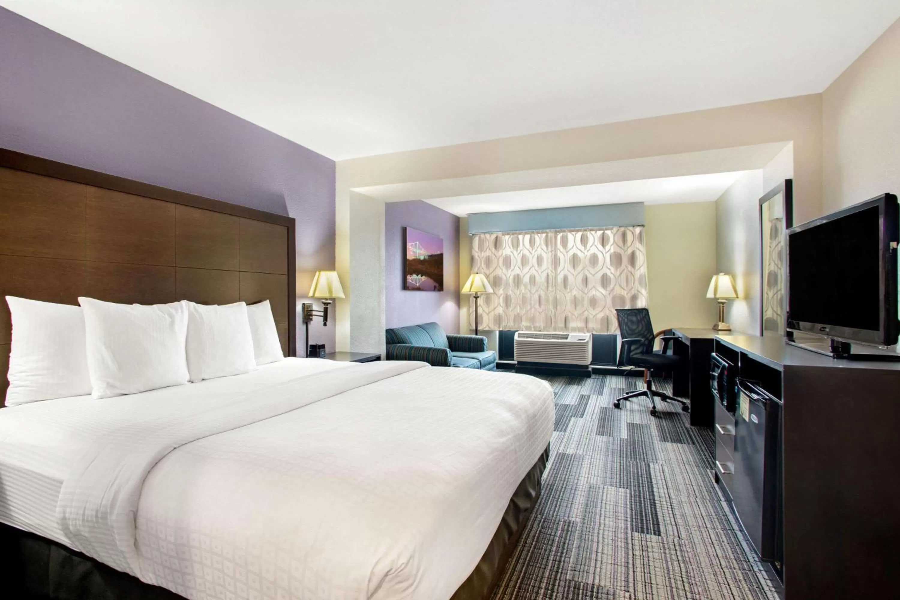 La Quinta by Wyndham Springfield Airport Plaza