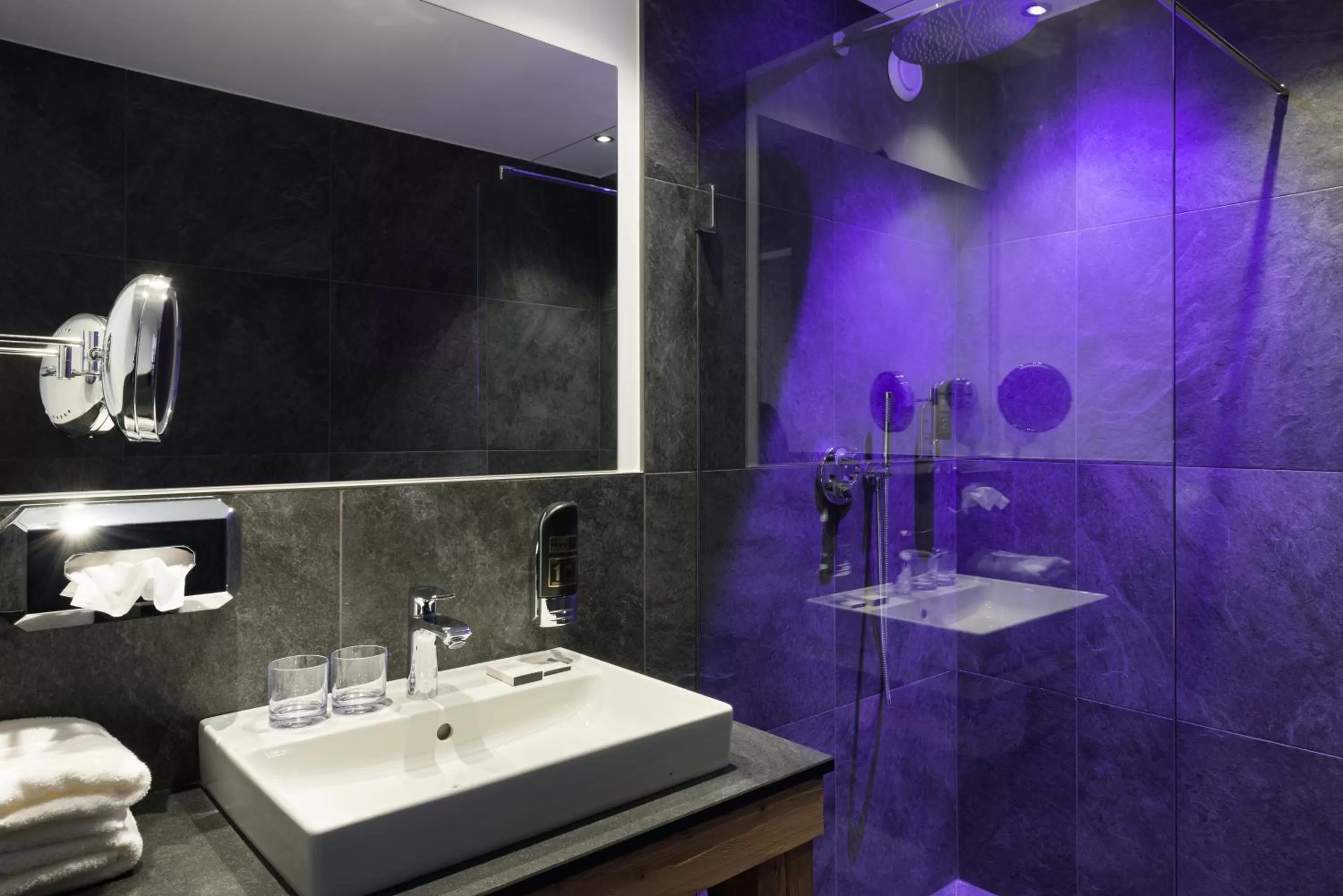 Shower in Boutiquehotel die Alpbacherin 4 Sterne Superior