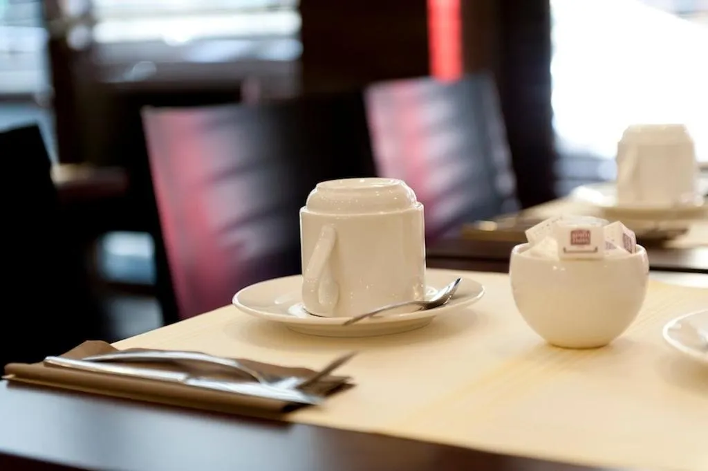 Restaurant/places to eat in Hotel Choiseul Opera