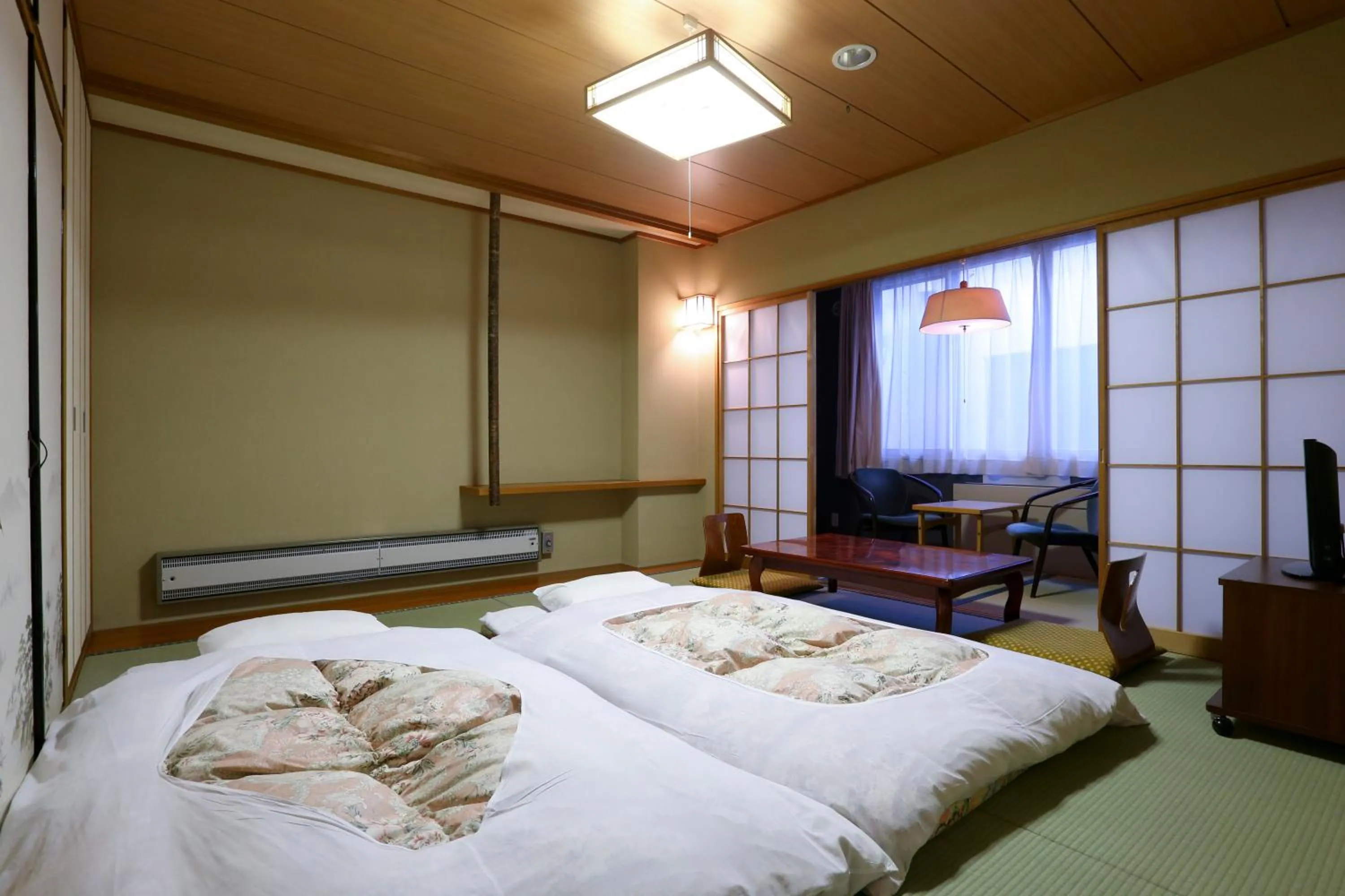 Photo of the whole room, Bed in Hotel Yudanaka