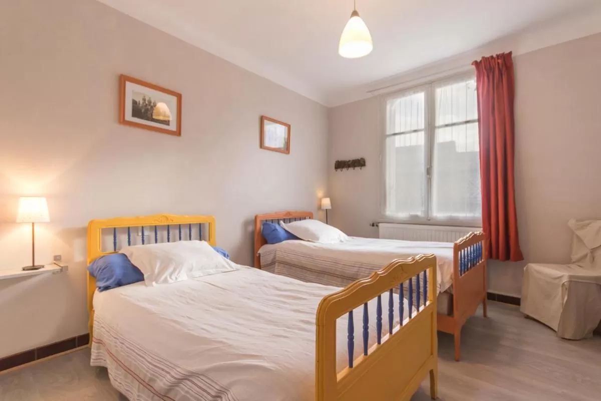 Bedroom, Bed in Topaze séjour chez le Vigneron