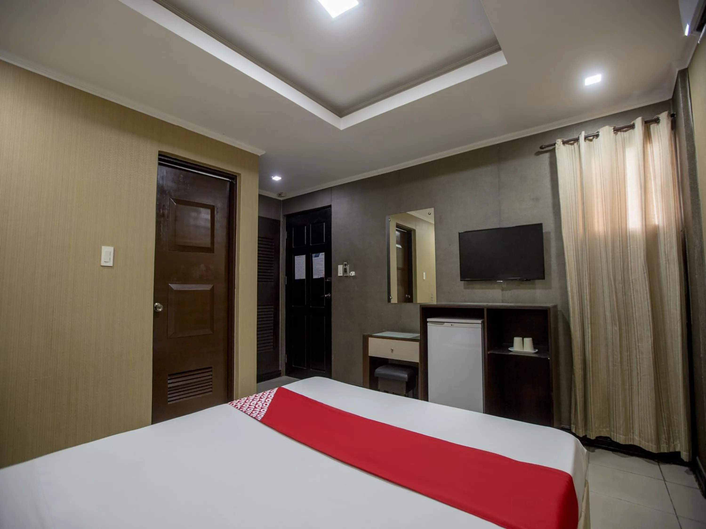 Bedroom, Bed in OYO 700 Pj Inn Hotel