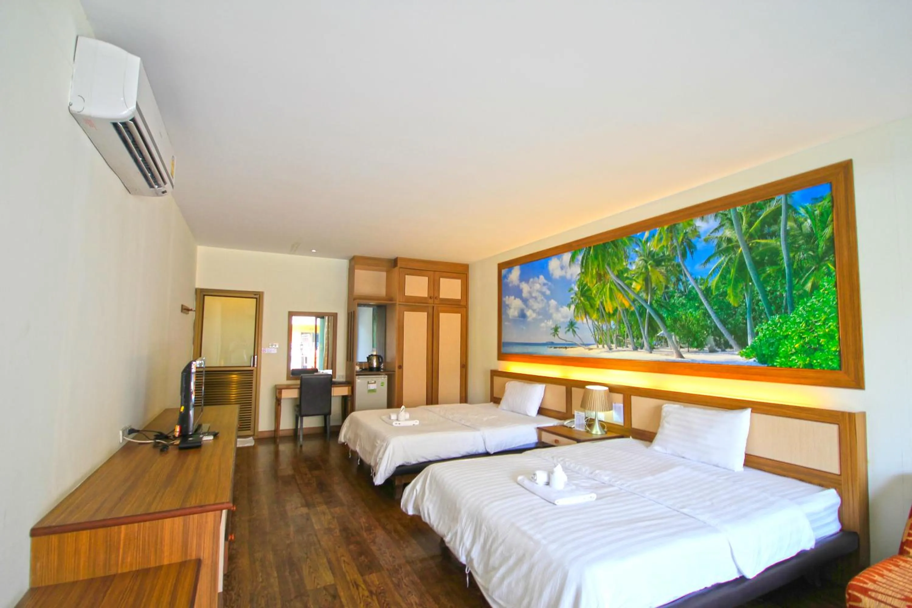 Bed in Chawalun Resort