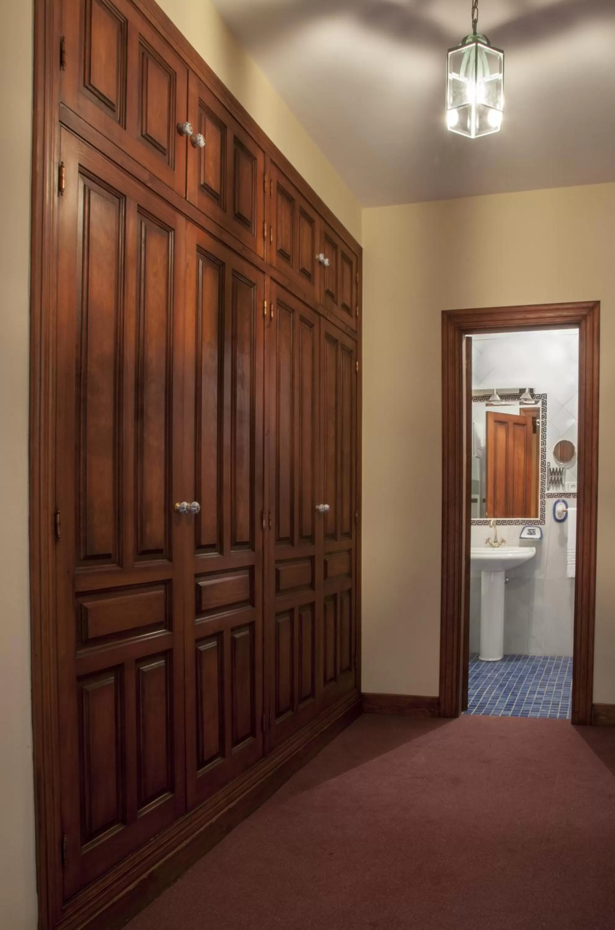 Junior Suite (2 Adults) in Alvar Fañez